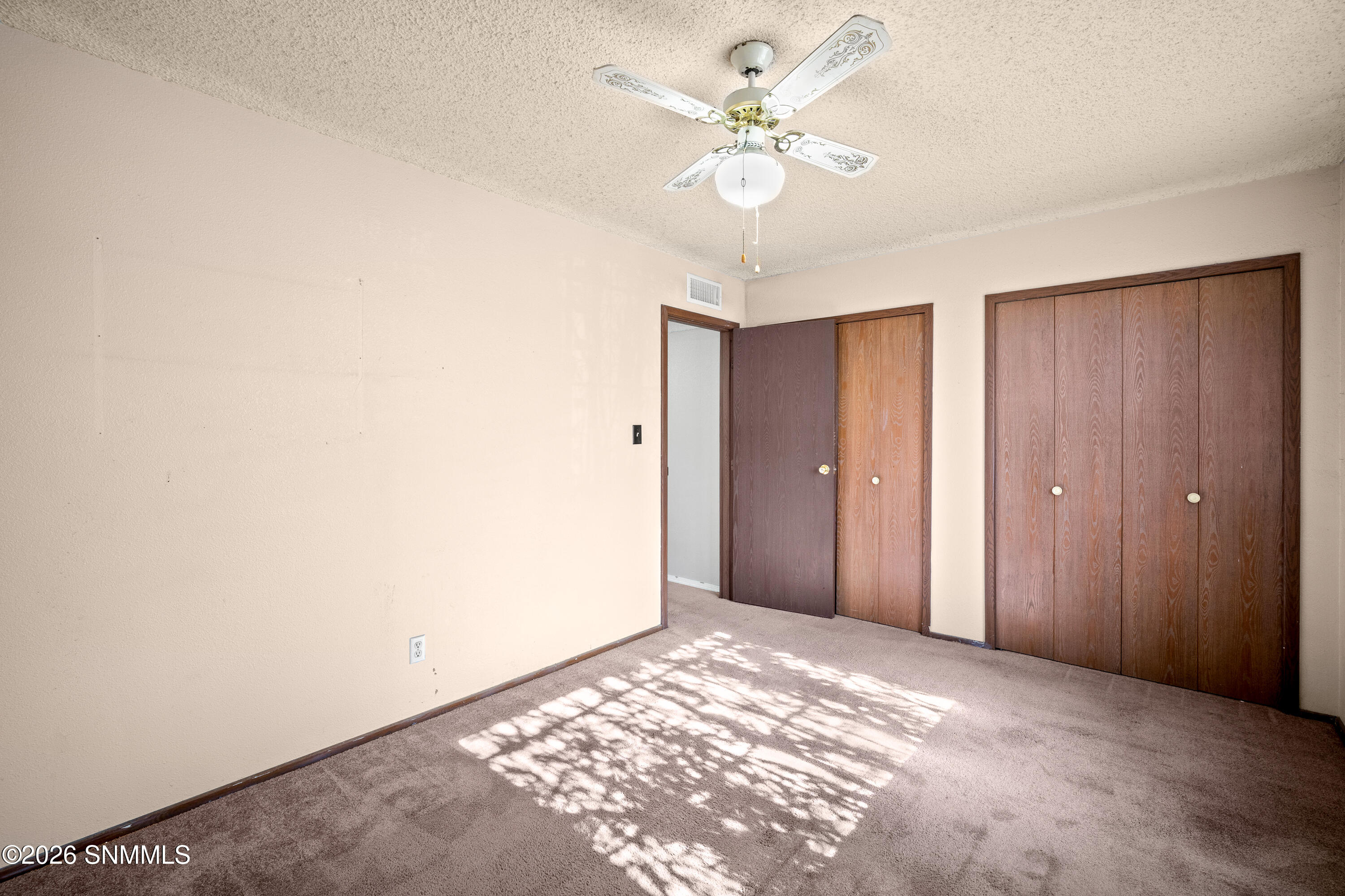 1741-Webster-MLS-Camera-Guy-17