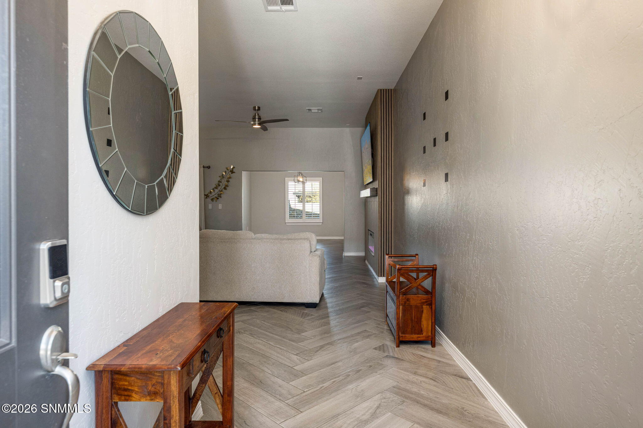 672 La Entrada Cir (57)