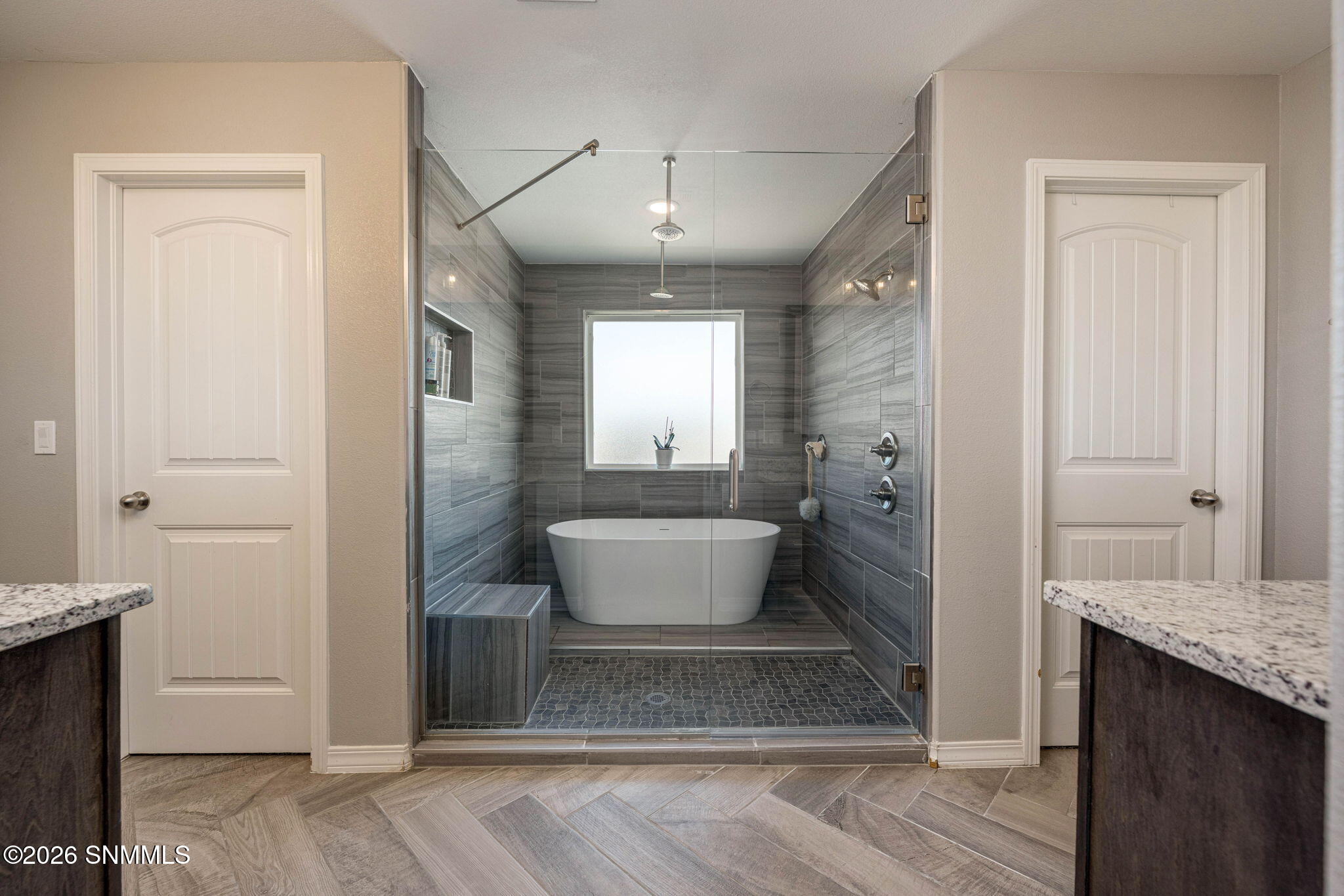 672 La Entrada Cir (13)