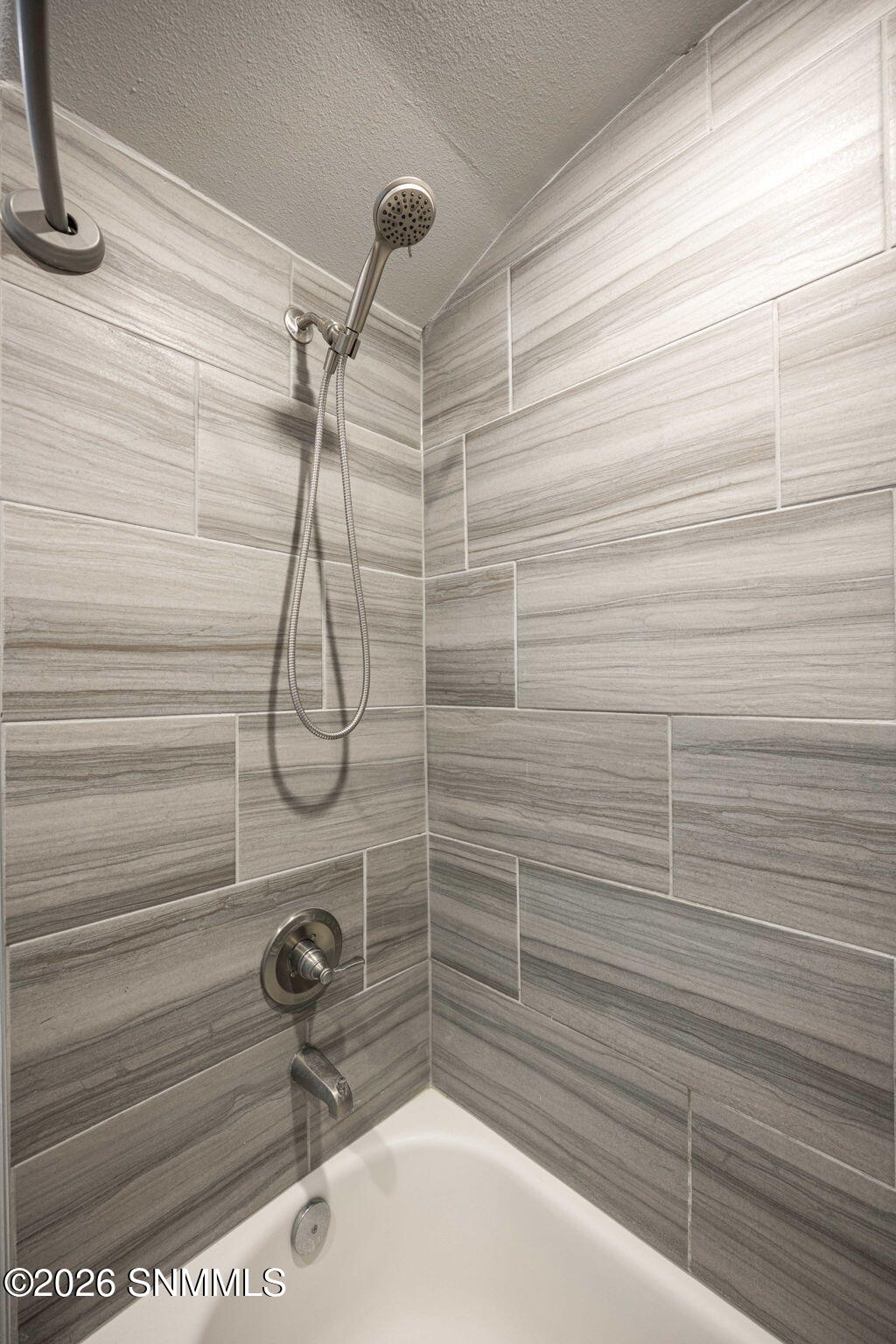 672 La Entrada Cir (24)