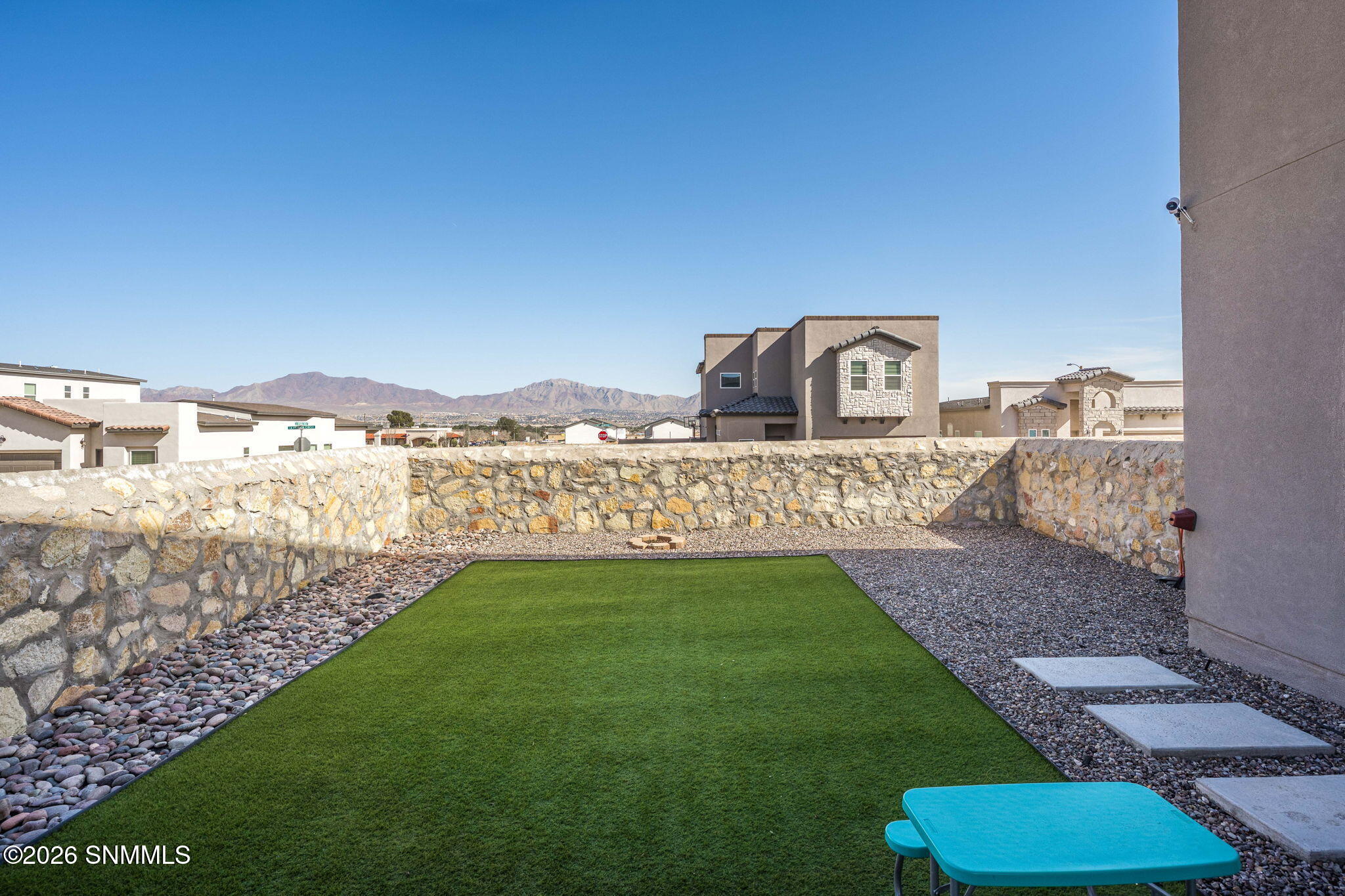 672 La Entrada Cir (41)