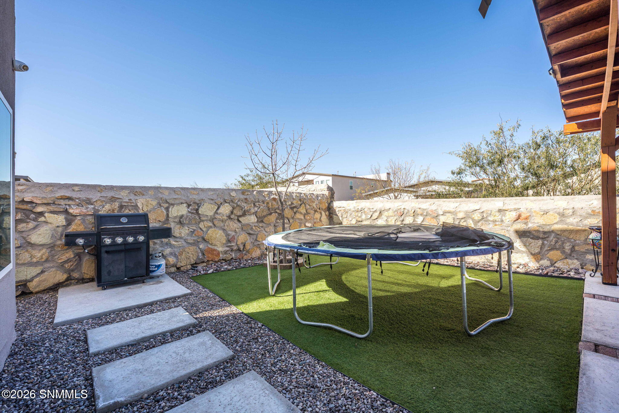 672 La Entrada Cir (47)