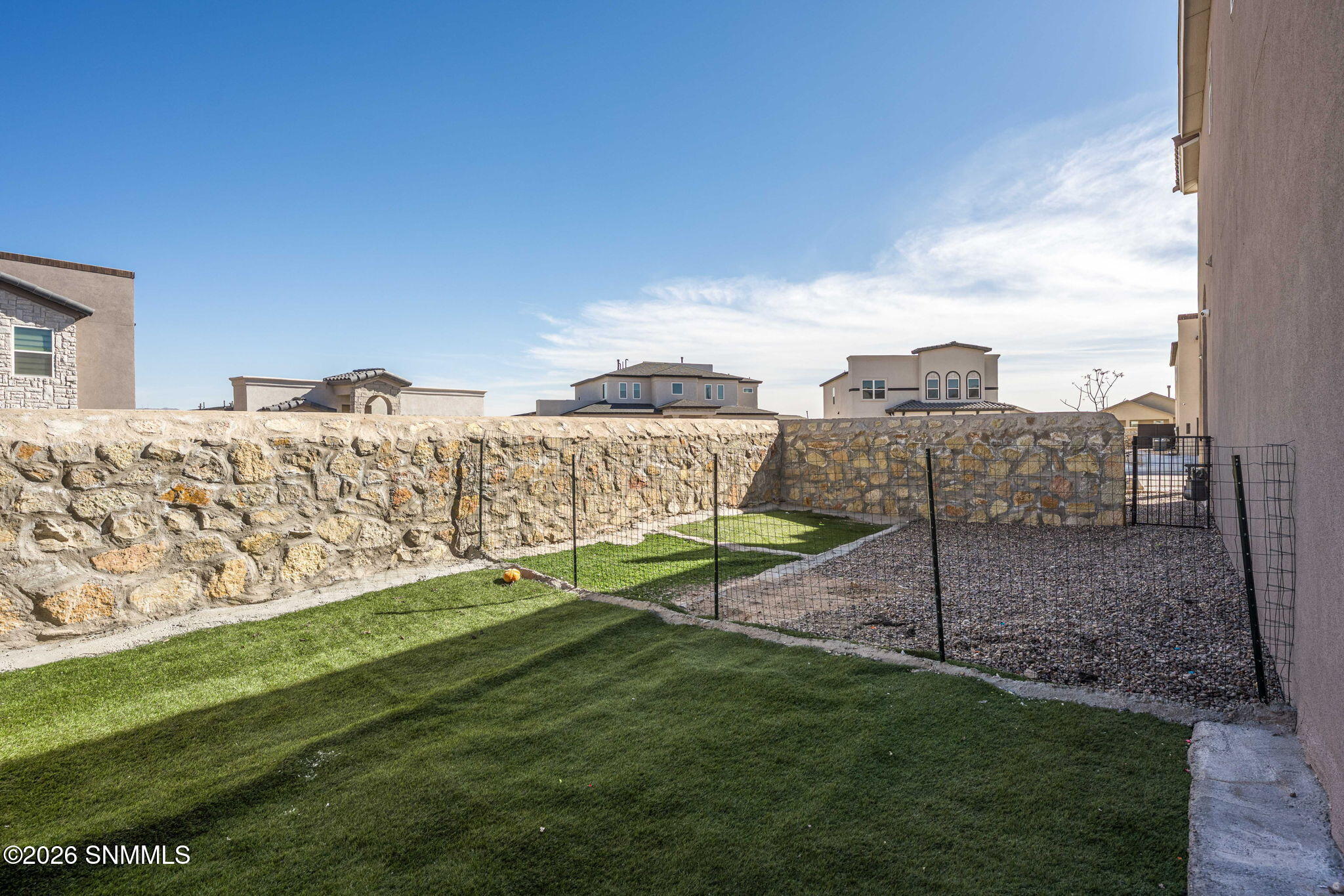 672 La Entrada Cir (49)