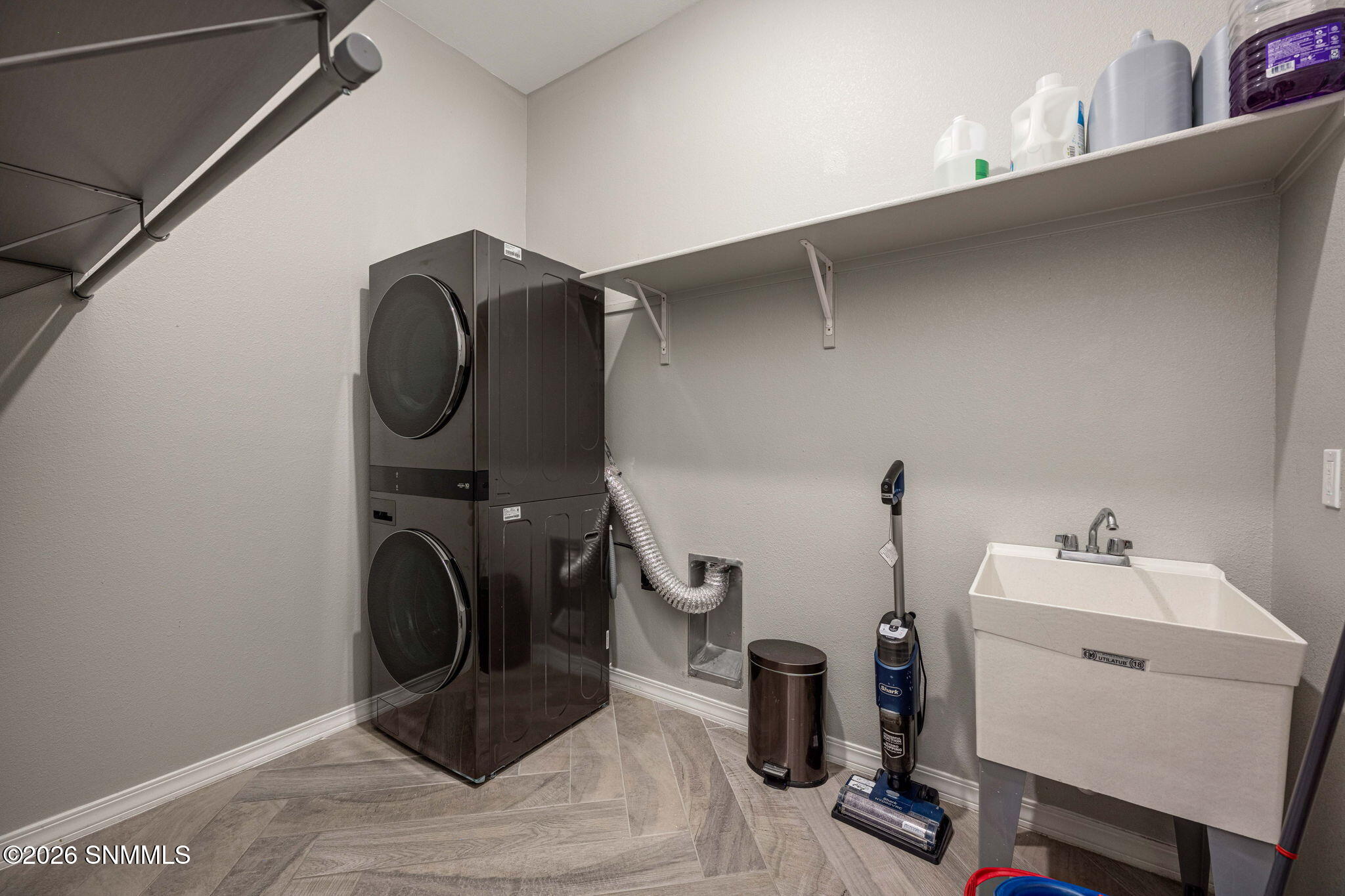 672 La Entrada Cir (74)