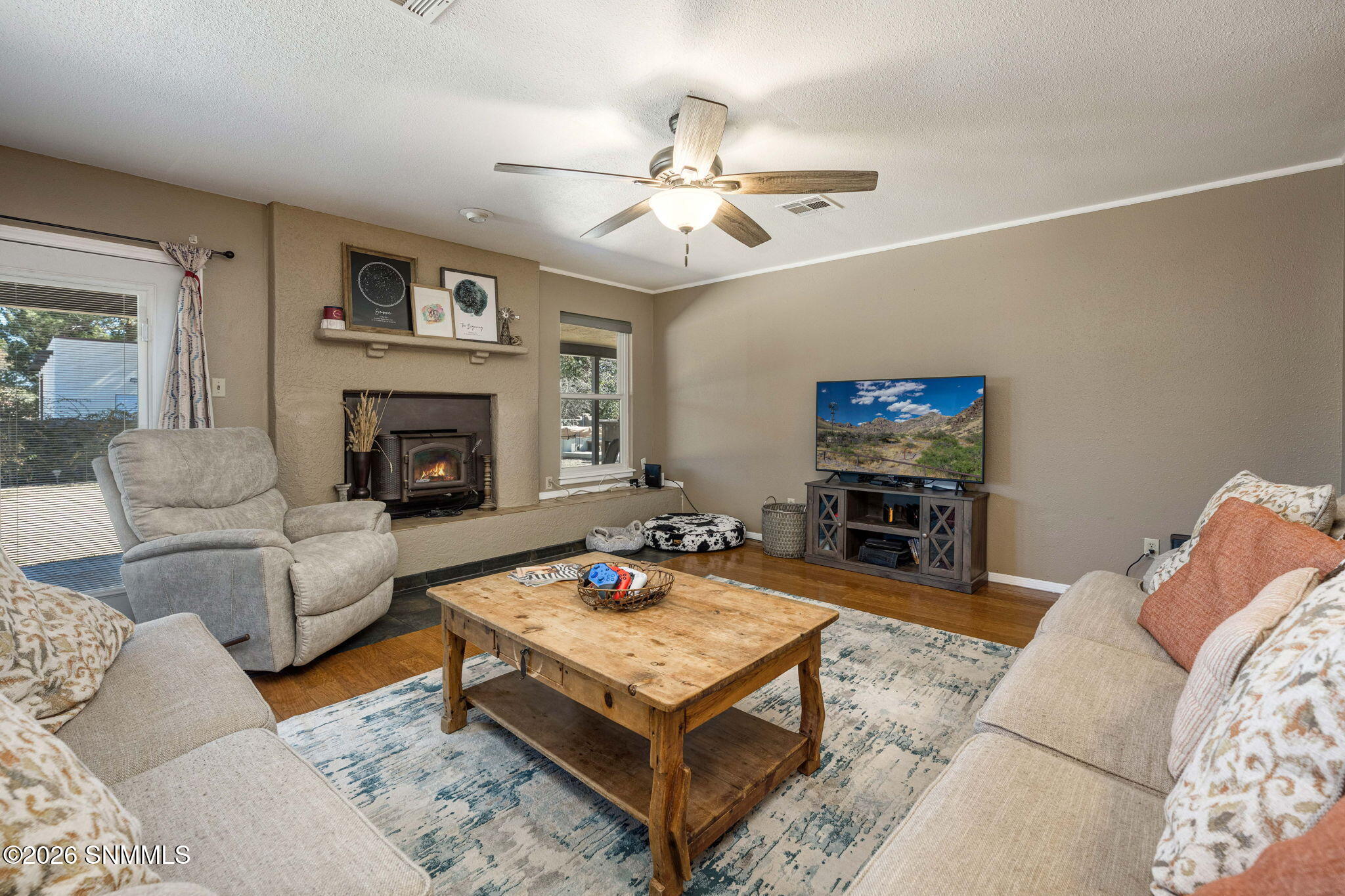 16-web-or-mls-Snappin Homes (Singer5240)