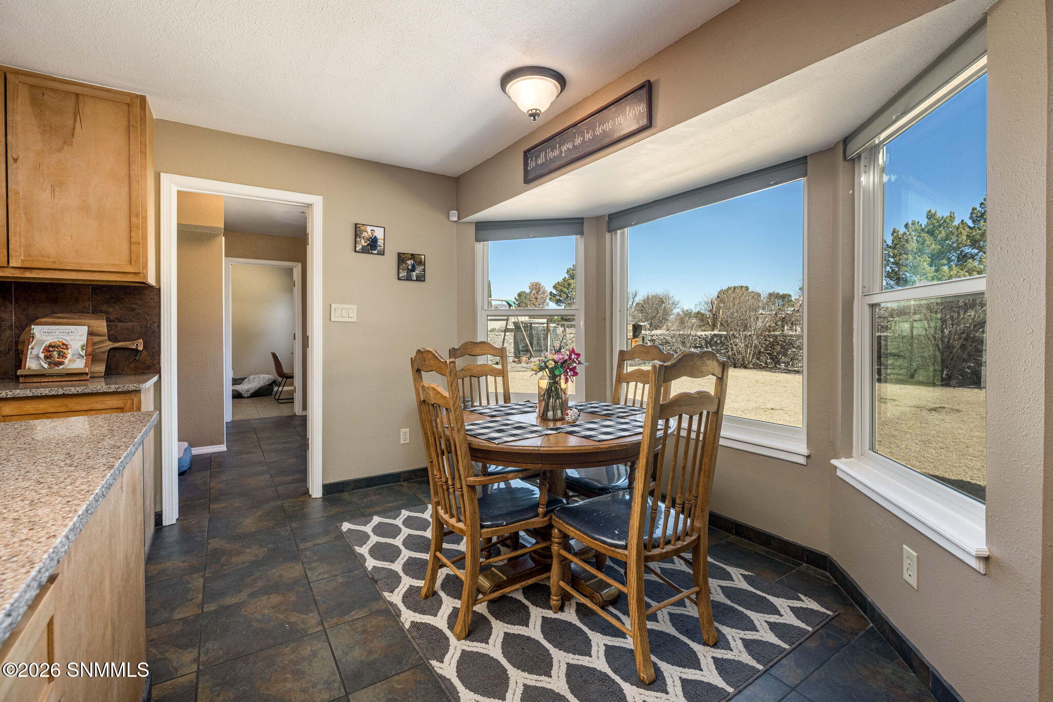 24-web-or-mls-Snappin Homes (Singer5240)