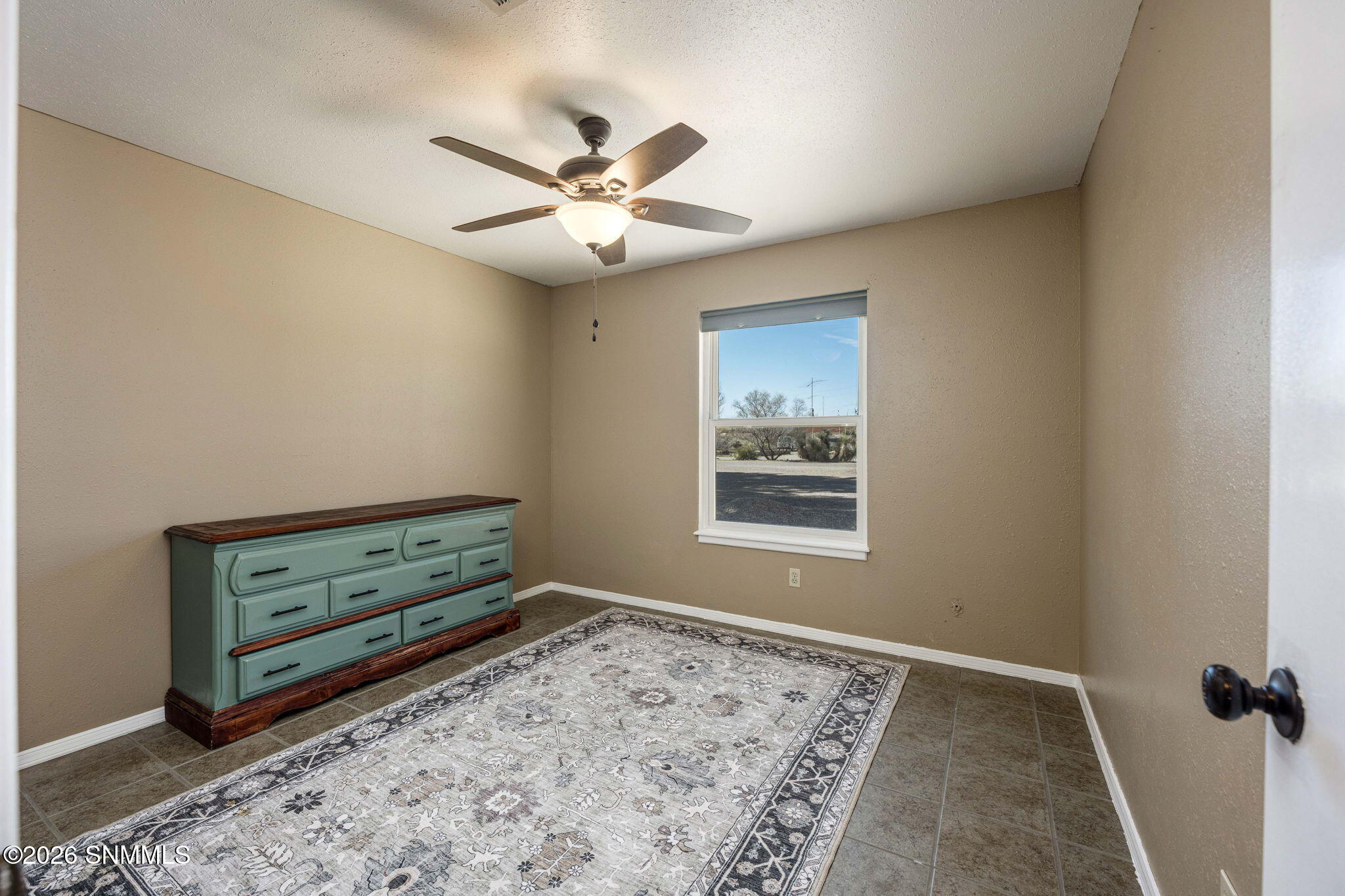 35-web-or-mls-Snappin Homes (Singer5240)