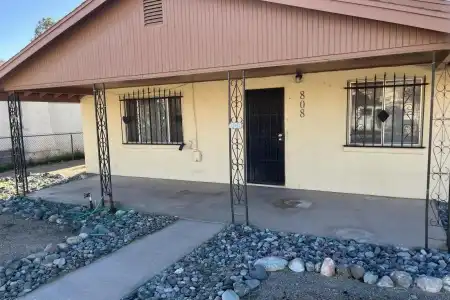 808 Alamo Street, Las Cruces, New Mexico 88001, 4 Bedrooms Bedrooms, ,2 BathroomsBathrooms,Residential,For Sale,Alamo,2600408
