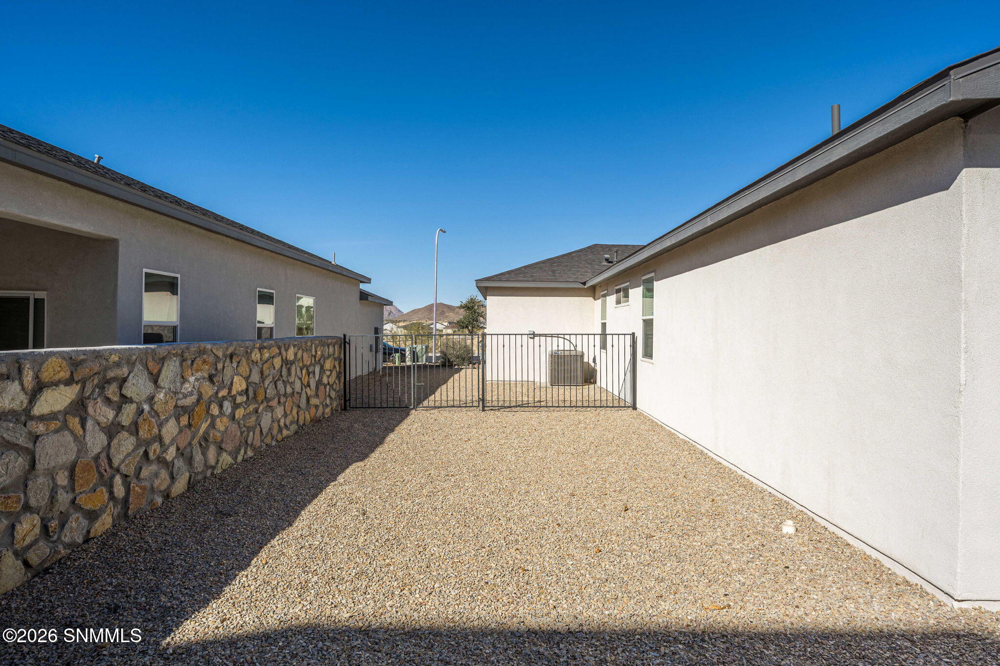 50-web-or-mls-Snappin Homes (MarvinGarde