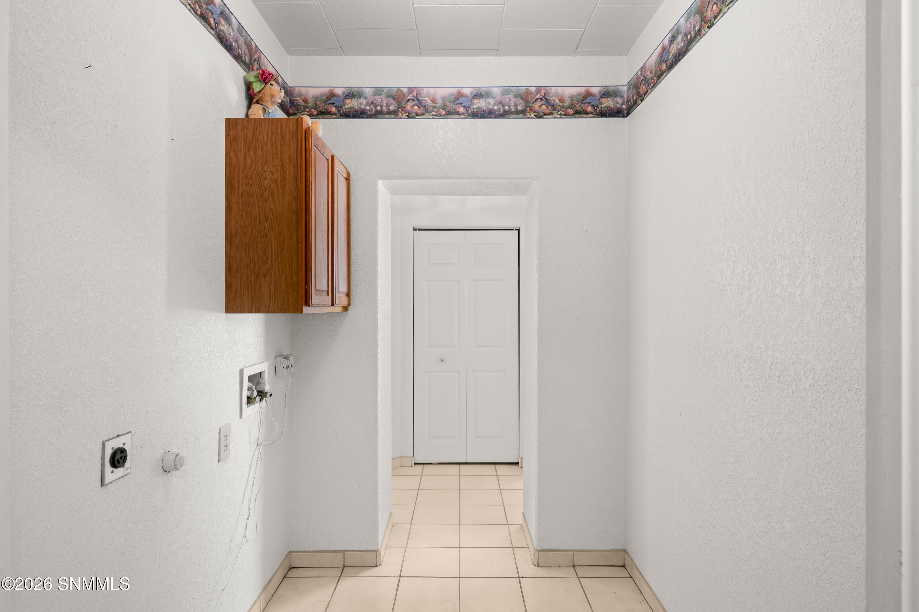 144-NM-187-MLS-Camera-Guy-17