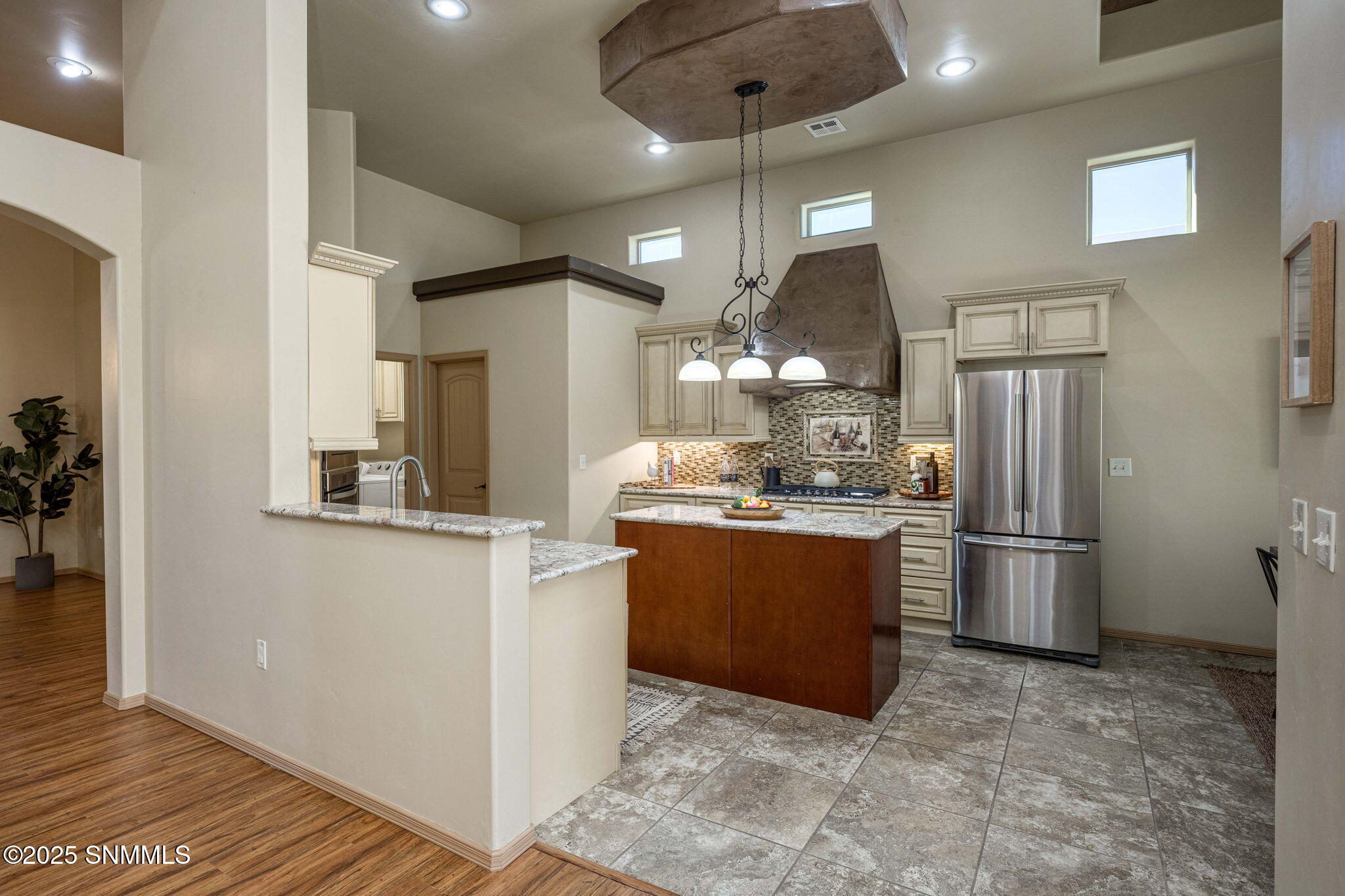 14-web-or-mls-Snappin Homes (SantaMinerv