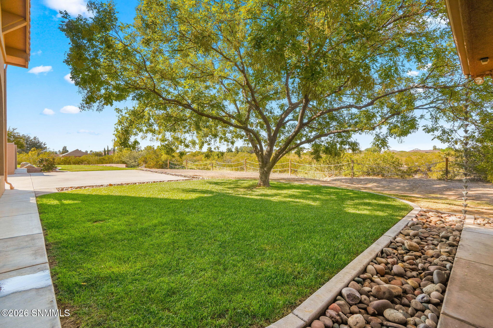63 Desert Lakes Dr-101