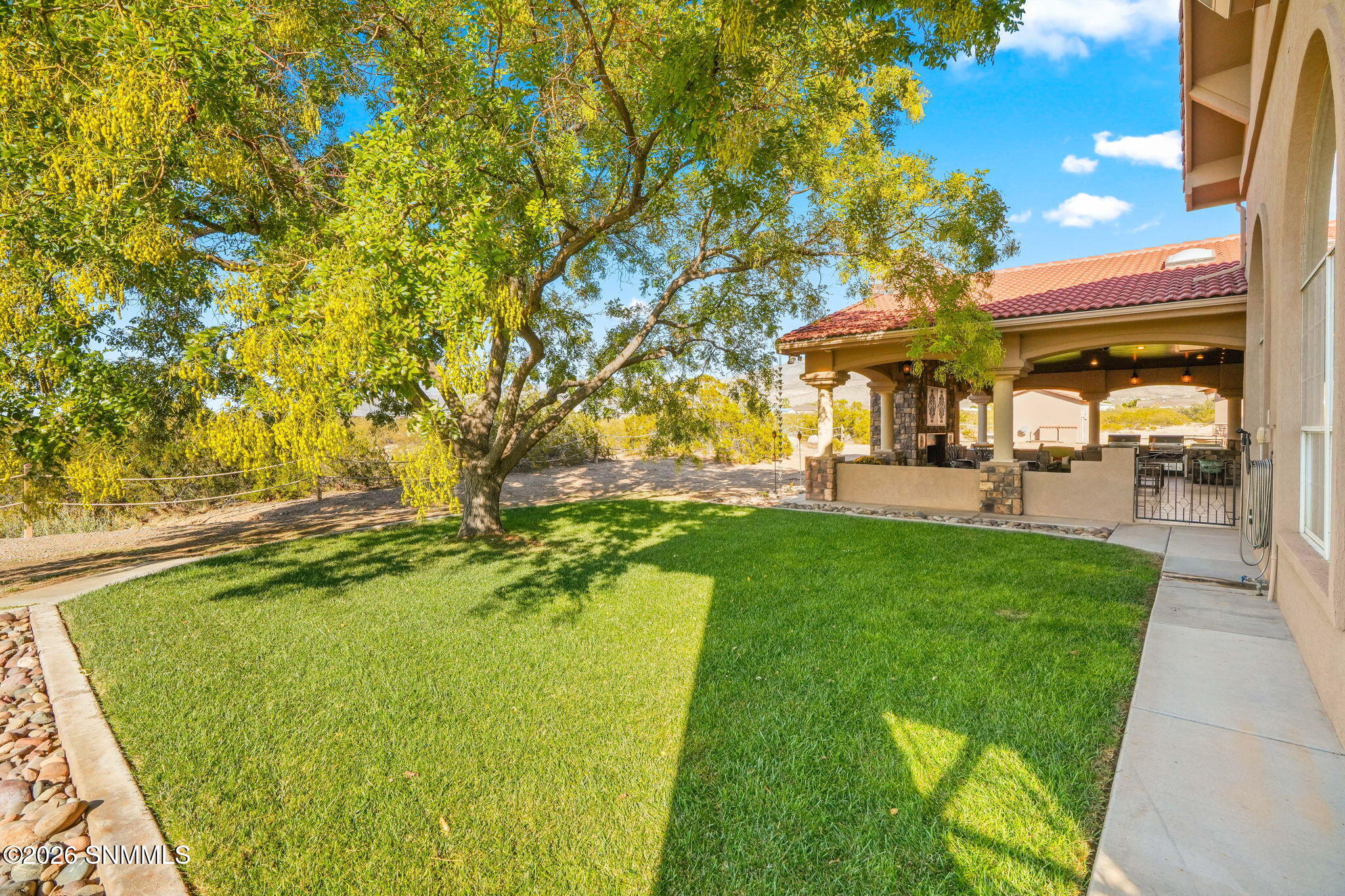 63 Desert Lakes Dr-102