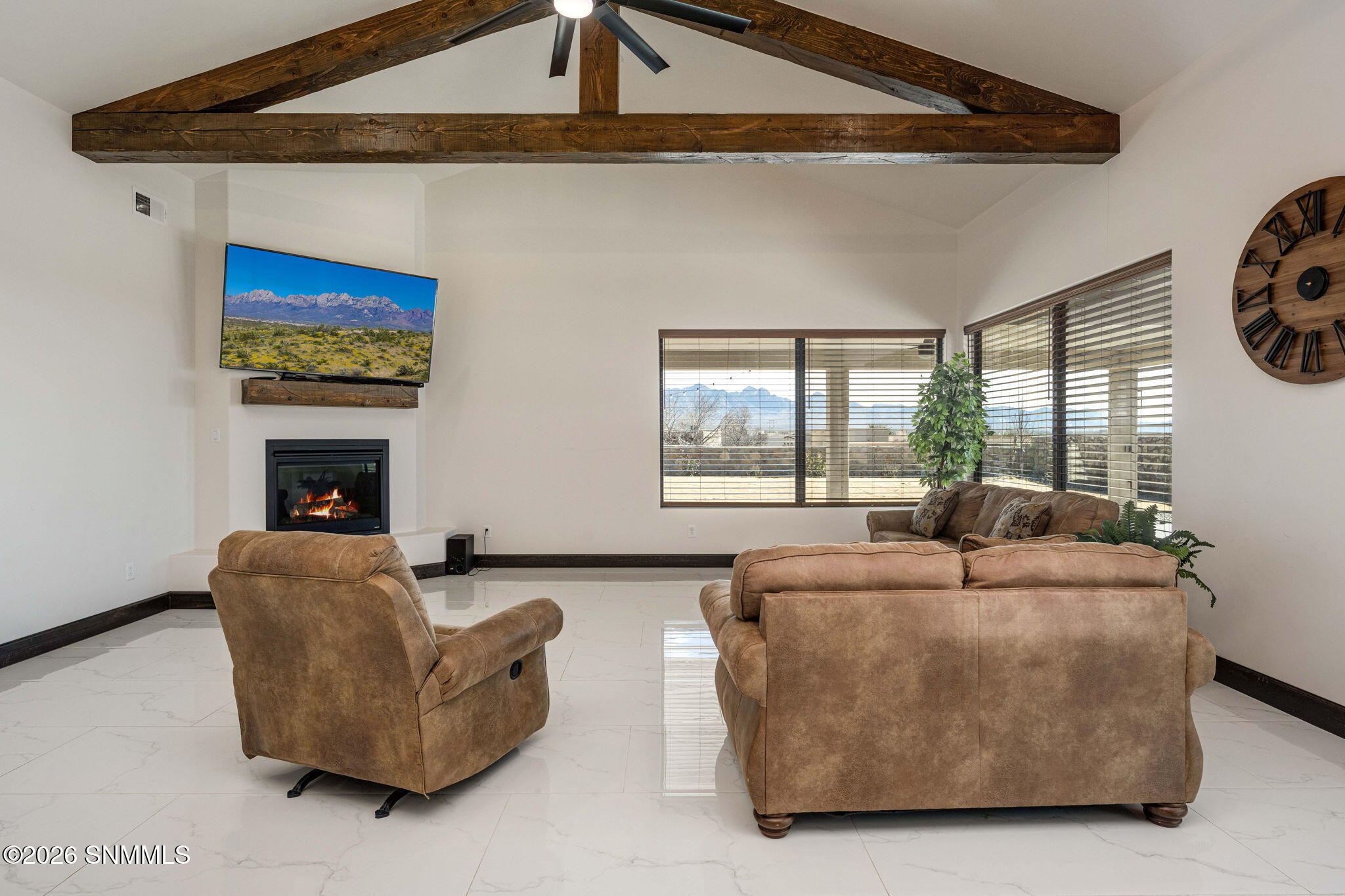 9-web-or-mls-Snappin Homes (MesaRico4641