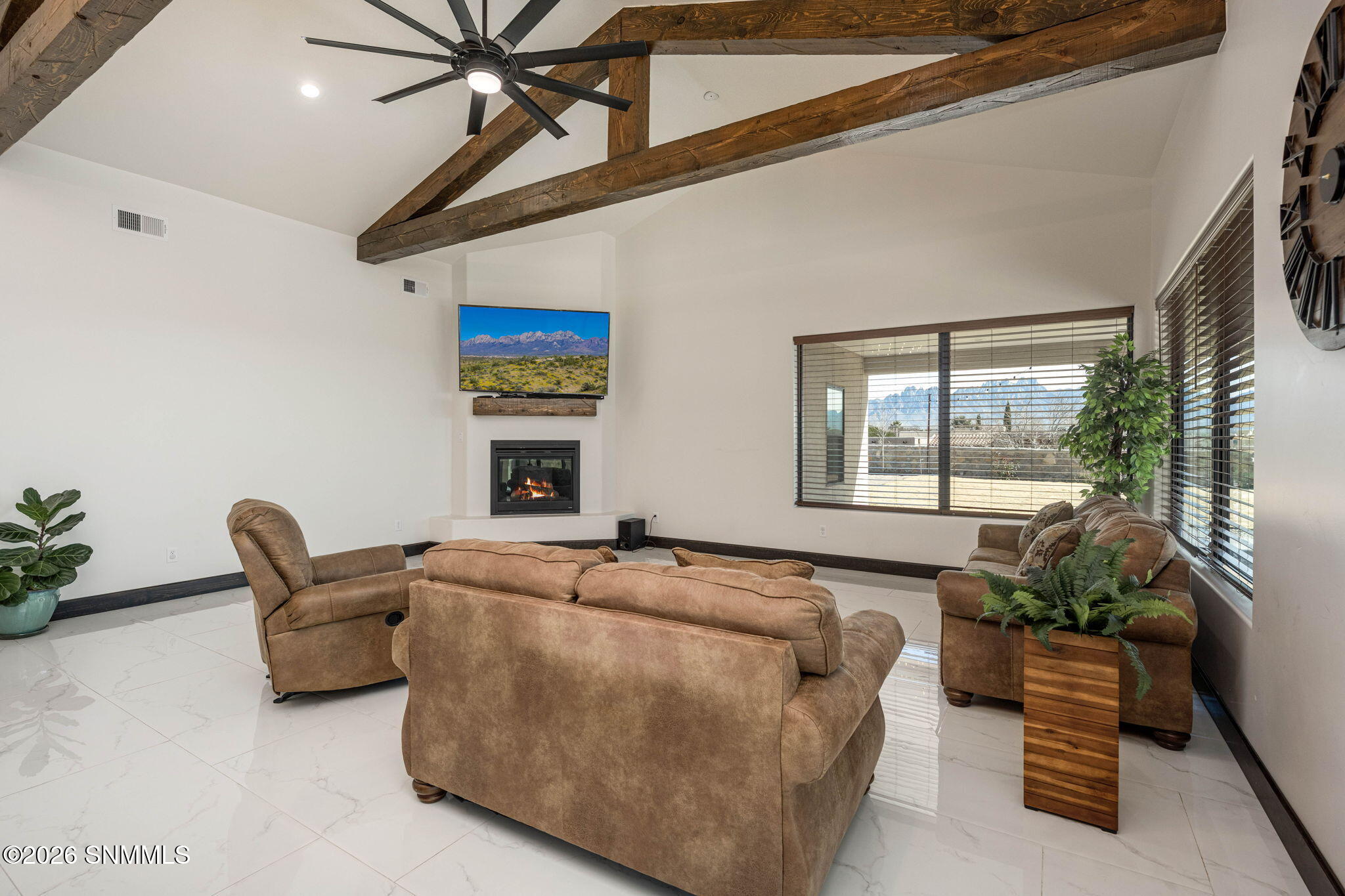 10-web-or-mls-Snappin Homes (MesaRico464