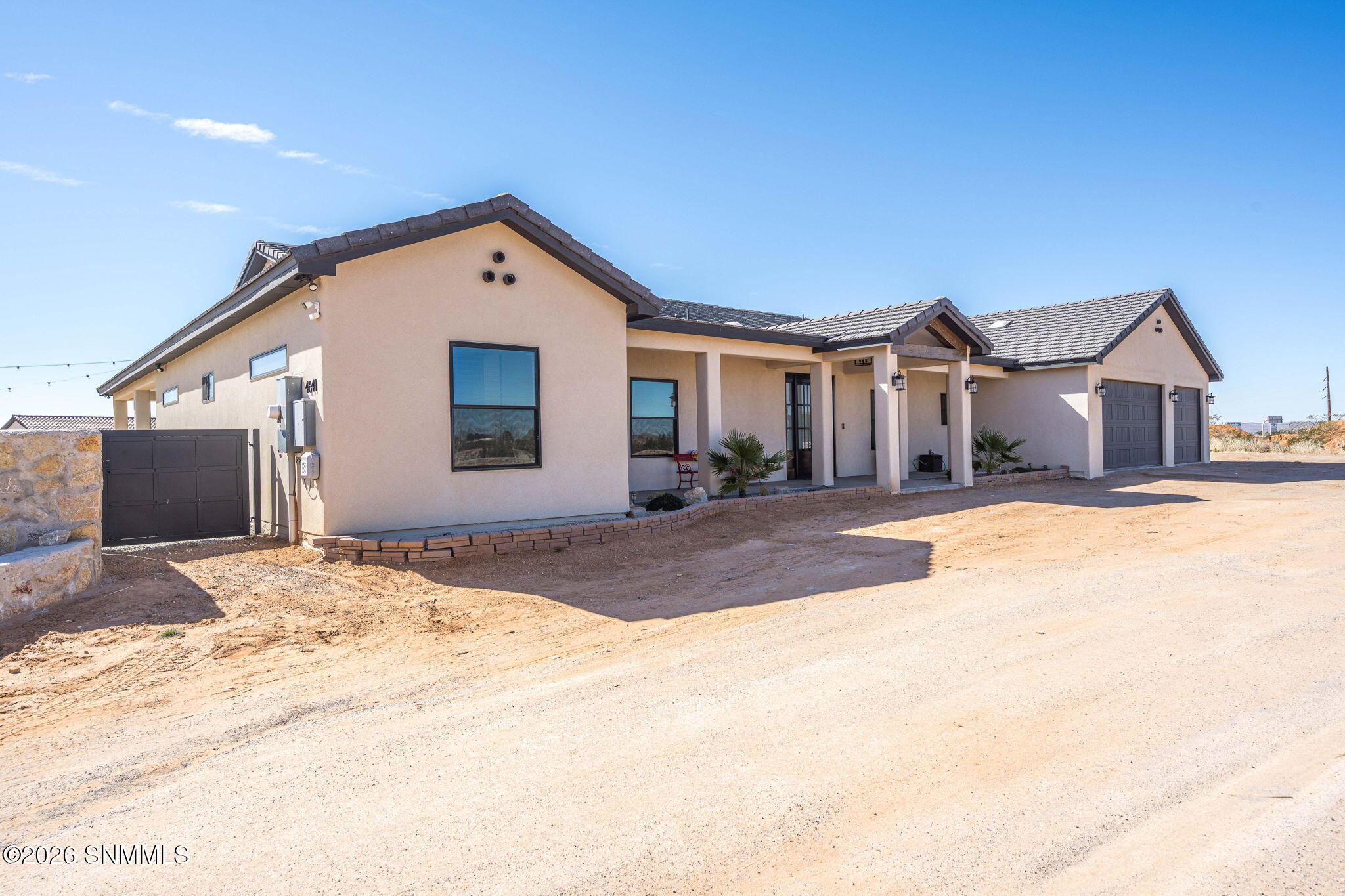 1-web-or-mls-Snappin Homes (MesaRico4641