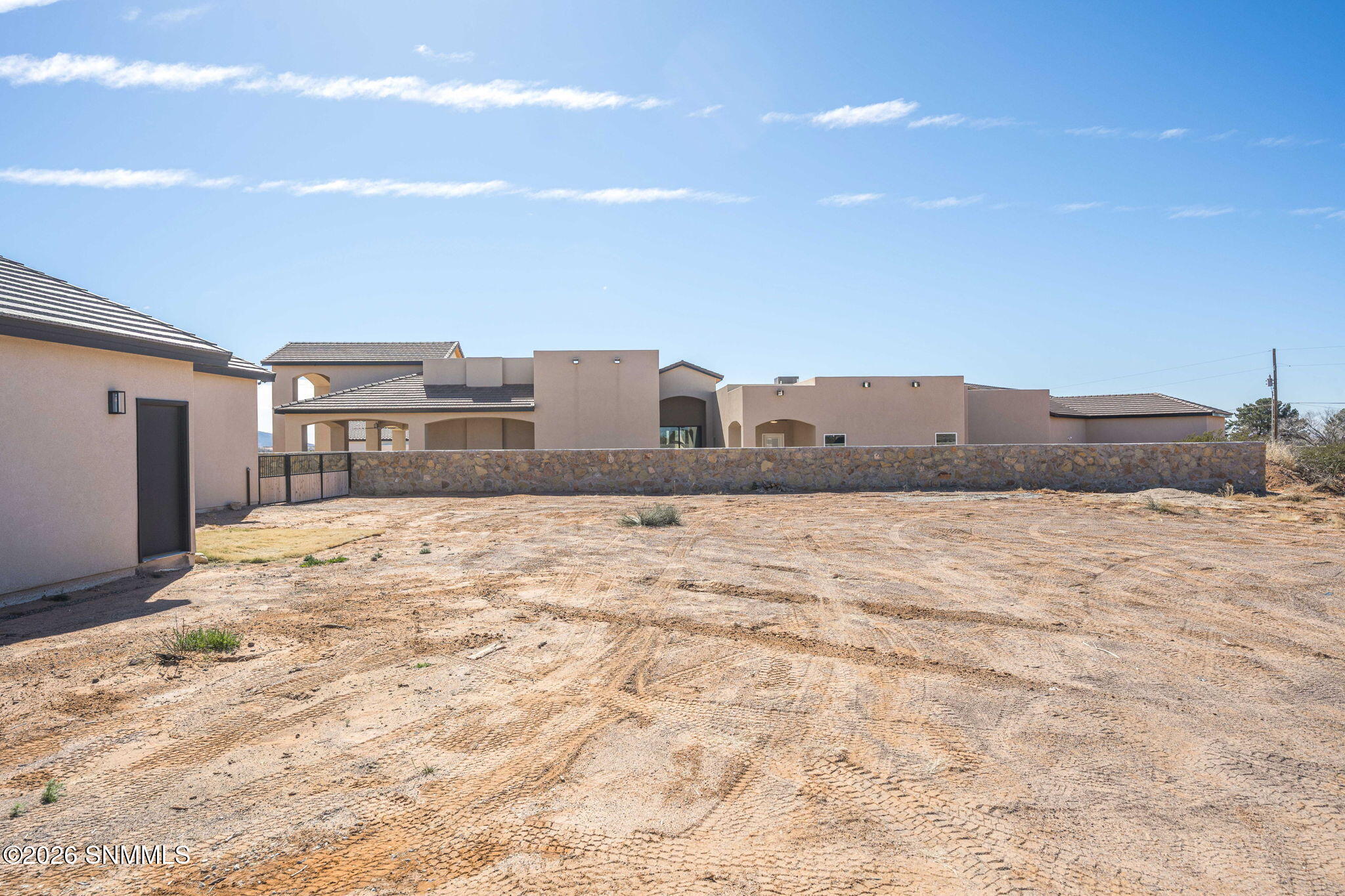 63-web-or-mls-Snappin Homes (MesaRico464