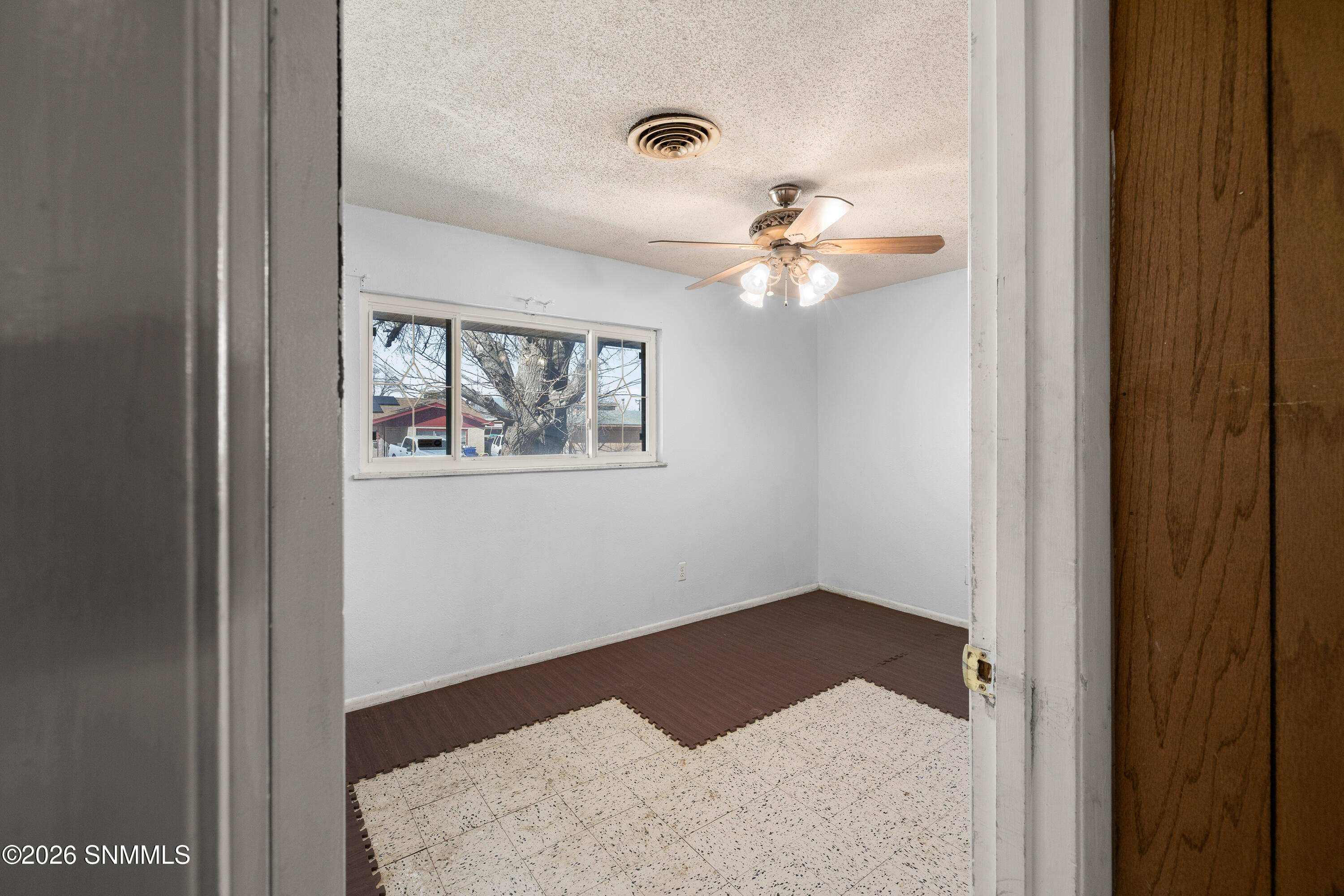 2030-Avalon-MLS-Camera-Guy-25