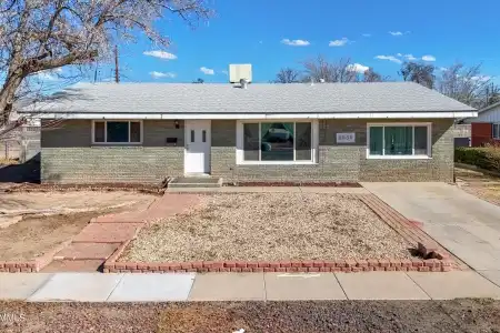 2030 Avalon Drive, Las Cruces, New Mexico 88005, 4 Bedrooms Bedrooms, ,2 BathroomsBathrooms,Residential,For Sale,Avalon,2600450