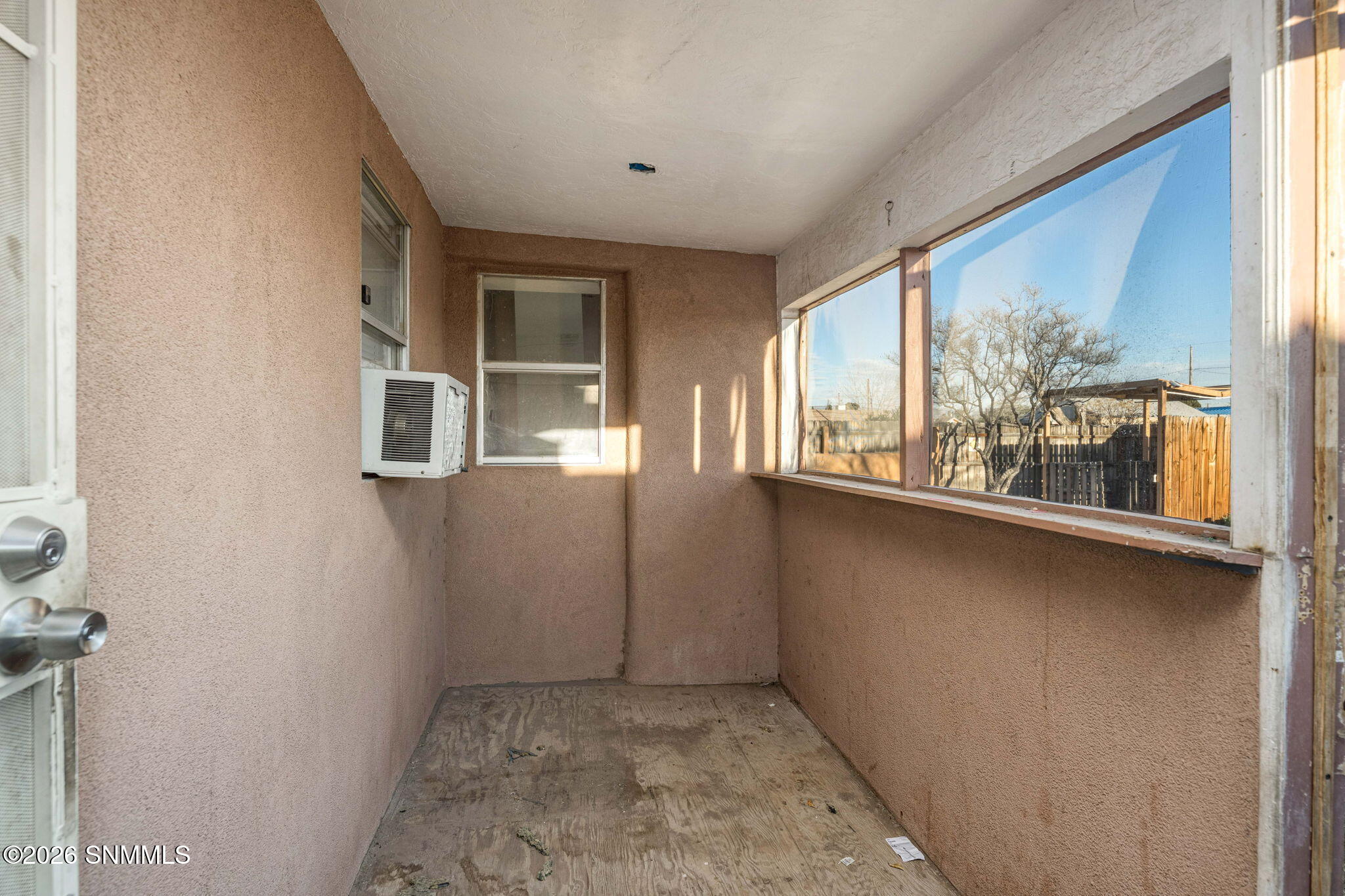 4-web-or-mls-Snappin Homes (Brownlee990)