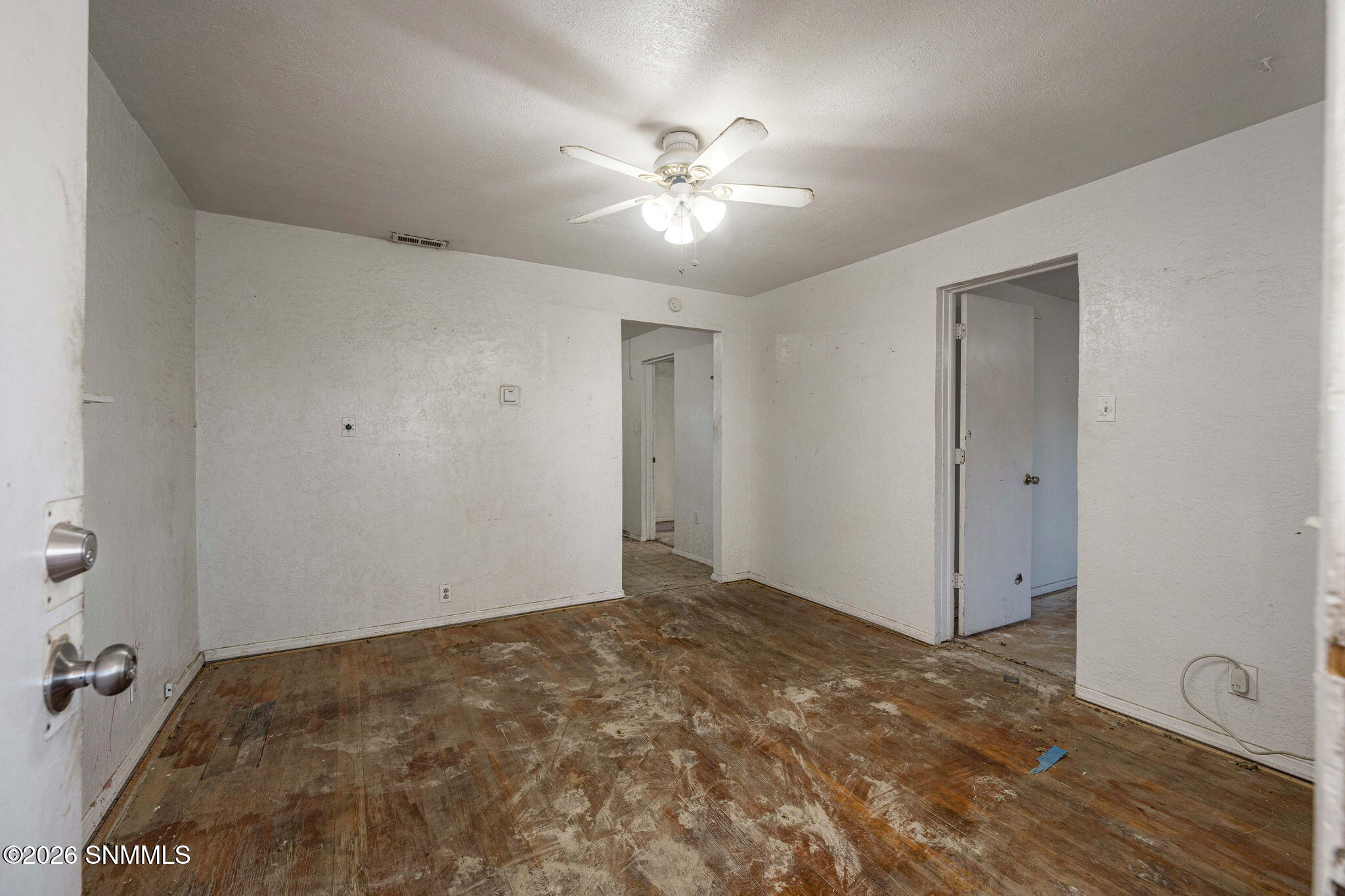 5-web-or-mls-Snappin Homes (Brownlee990)