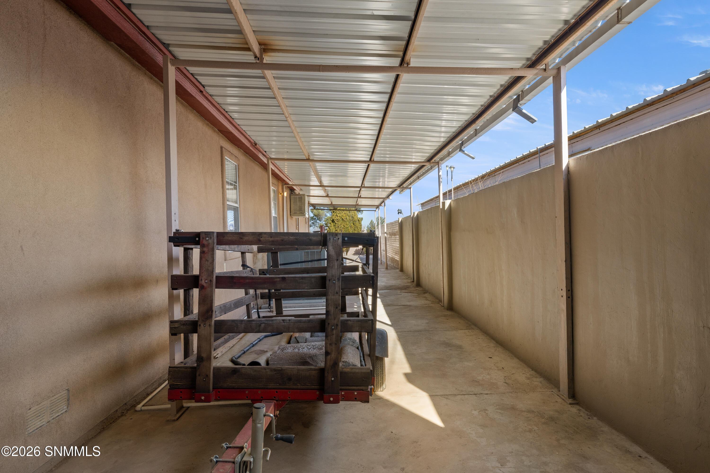 719-N-Zinc-MLS-Camera-Guy-15