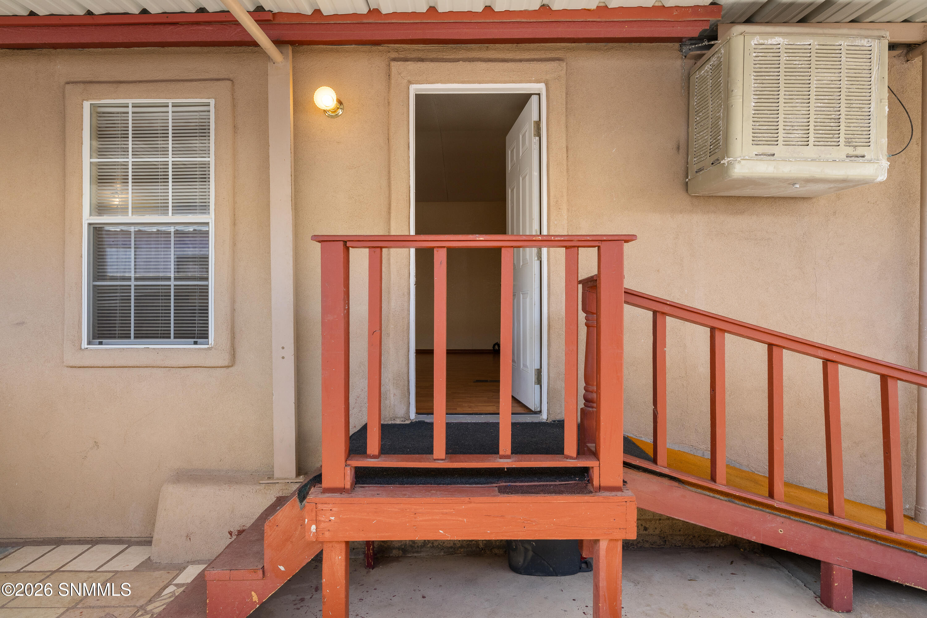 719-N-Zinc-MLS-Camera-Guy-16