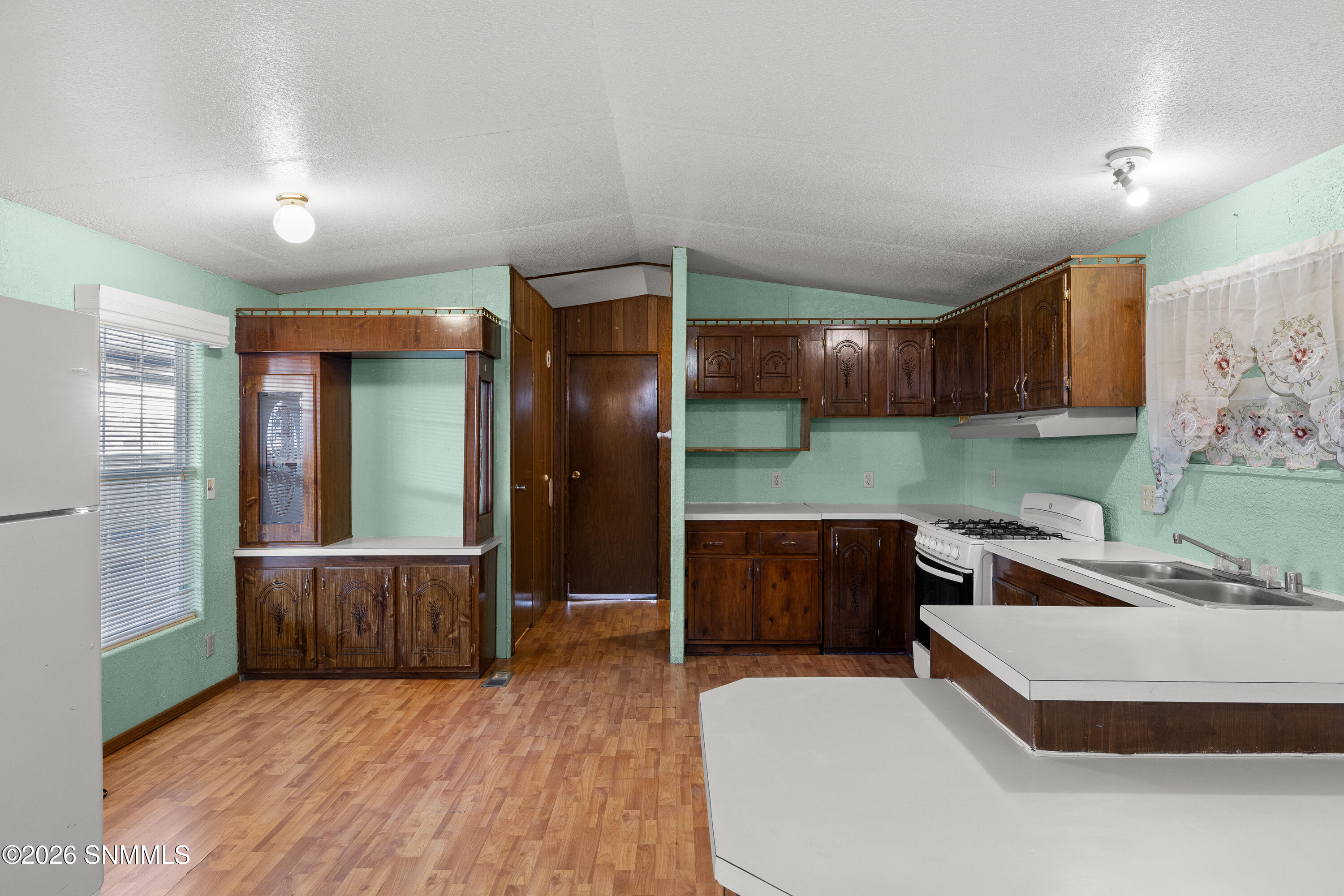 719-N-Zinc-MLS-Camera-Guy-19