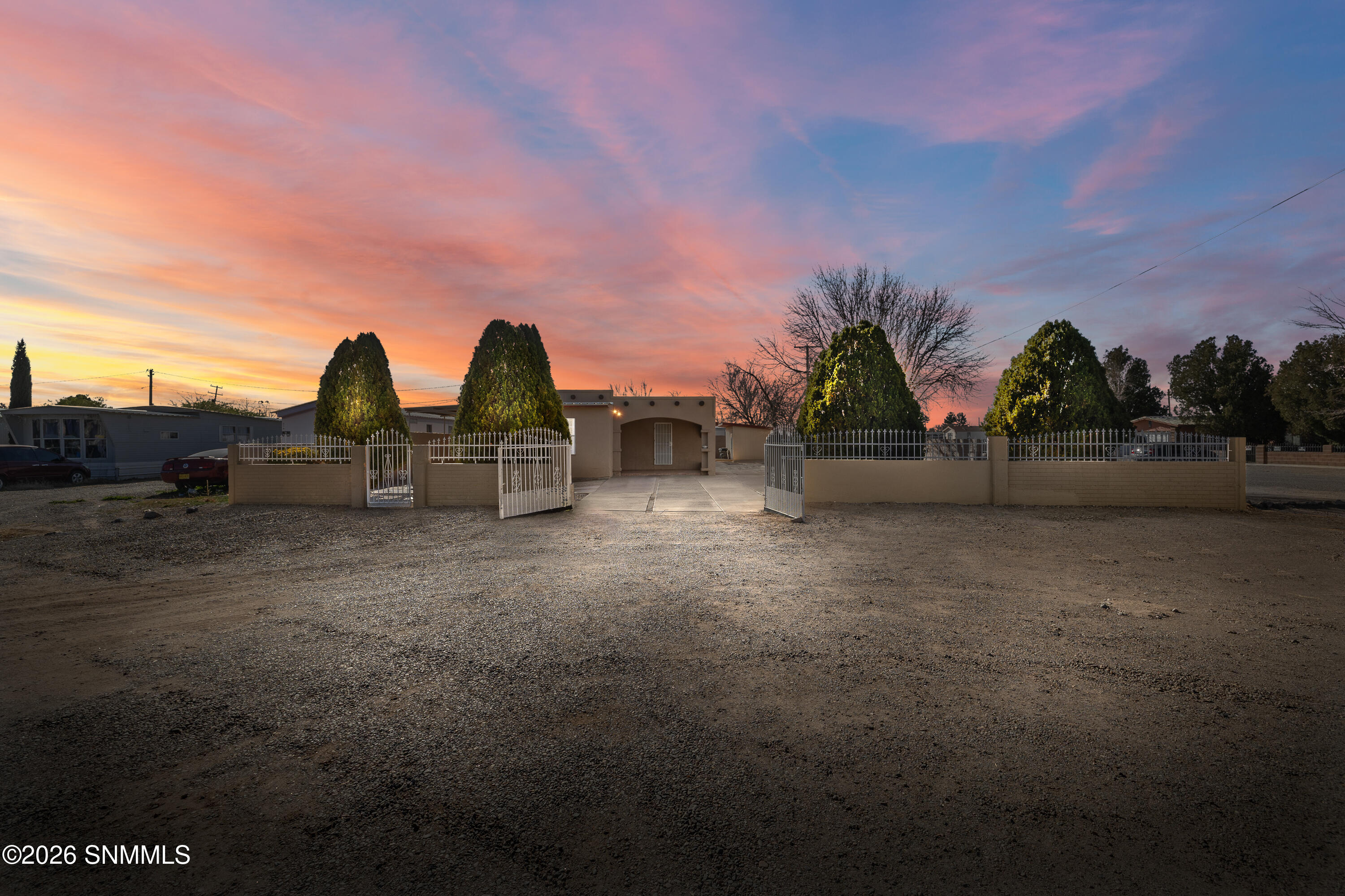 719-N-Zinc-MLS-Camera-Guy-75