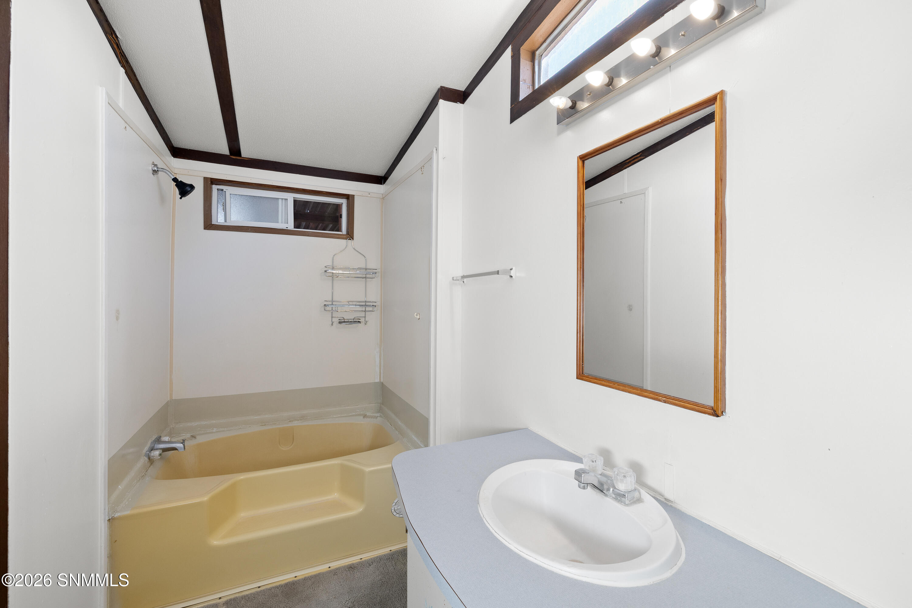 719-N-Zinc-MLS-Camera-Guy-25