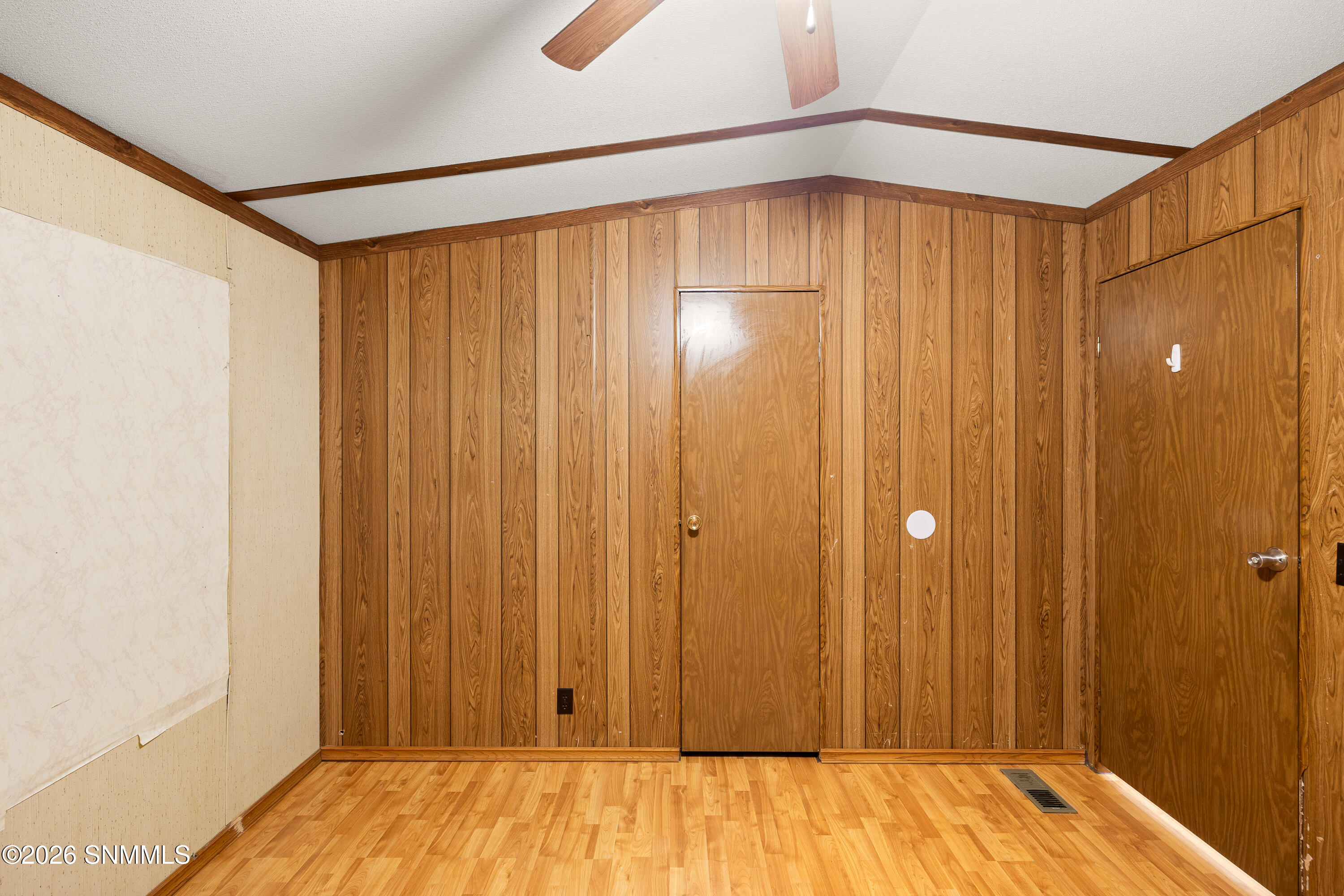 719-N-Zinc-MLS-Camera-Guy-27