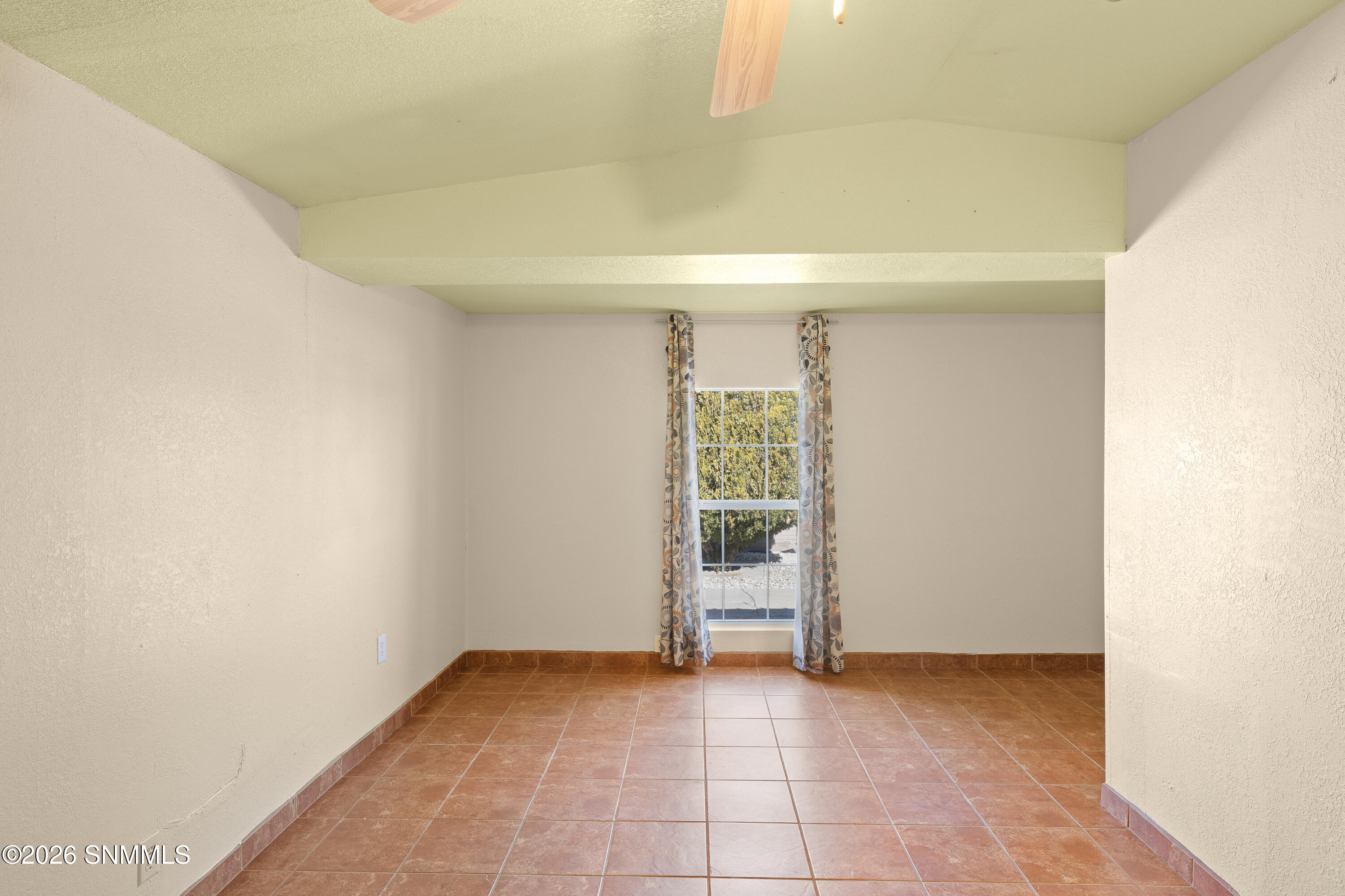 719-N-Zinc-MLS-Camera-Guy-30