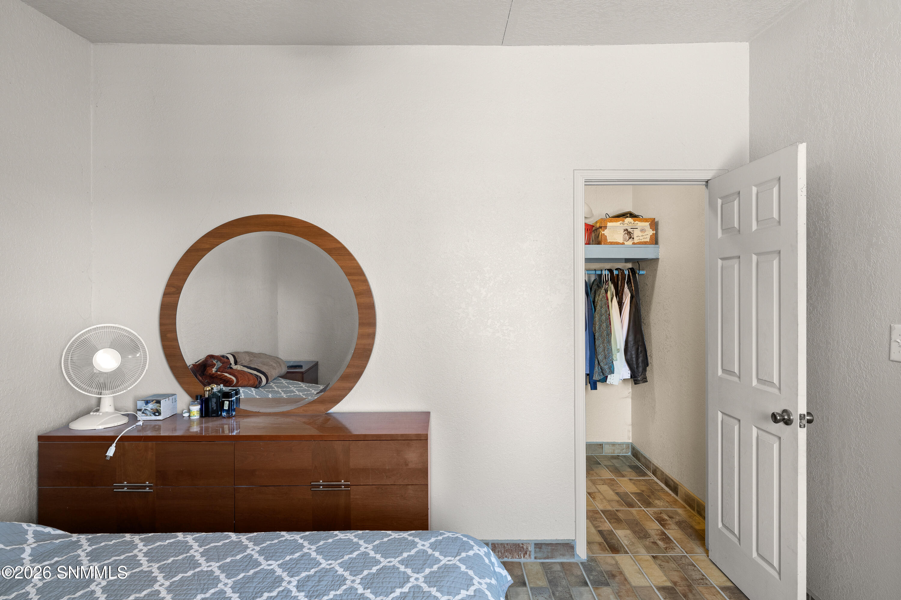 719-N-Zinc-MLS-Camera-Guy-46