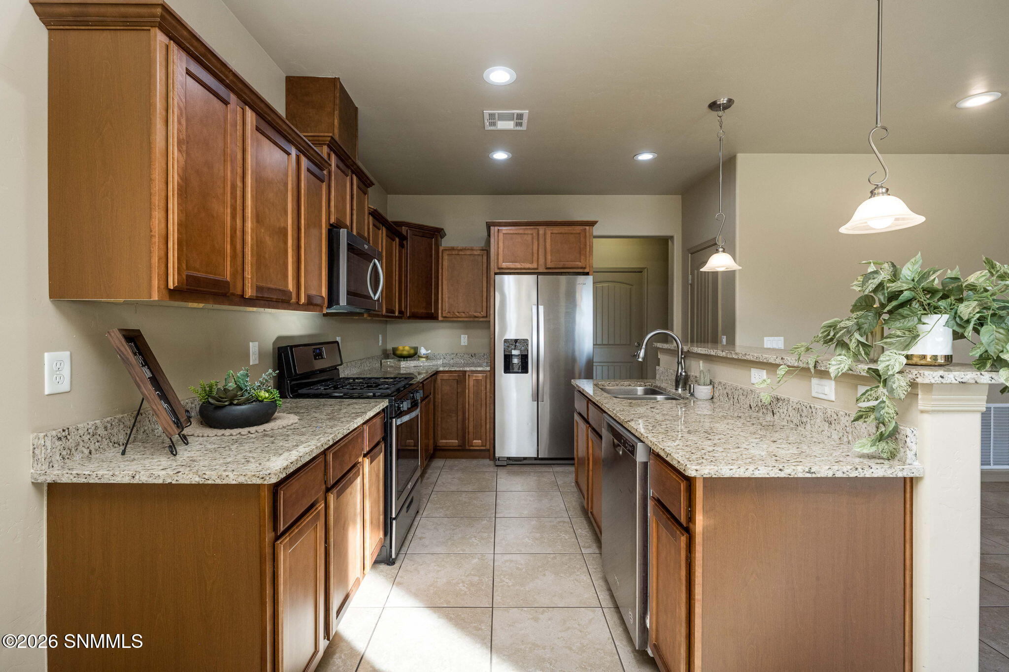 11-web-or-mls-Snappin Homes (Malaga4357)