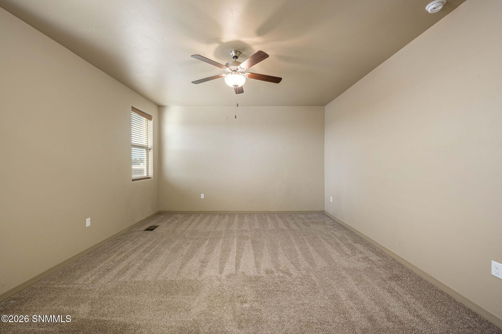 21-web-or-mls-Snappin Homes (Malaga4361)