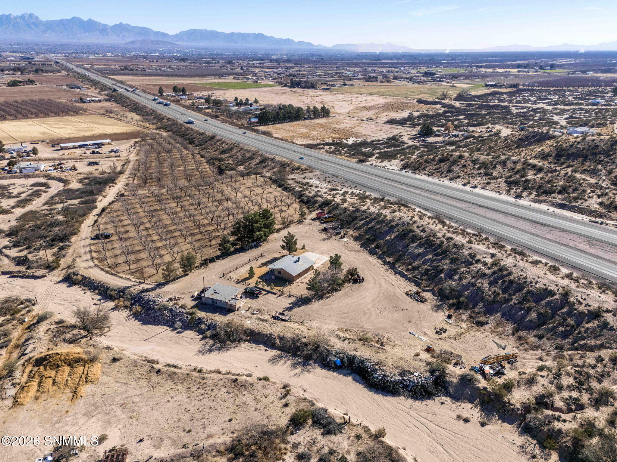 8-web-or-mls-Snappin Homes (Squirrel201)