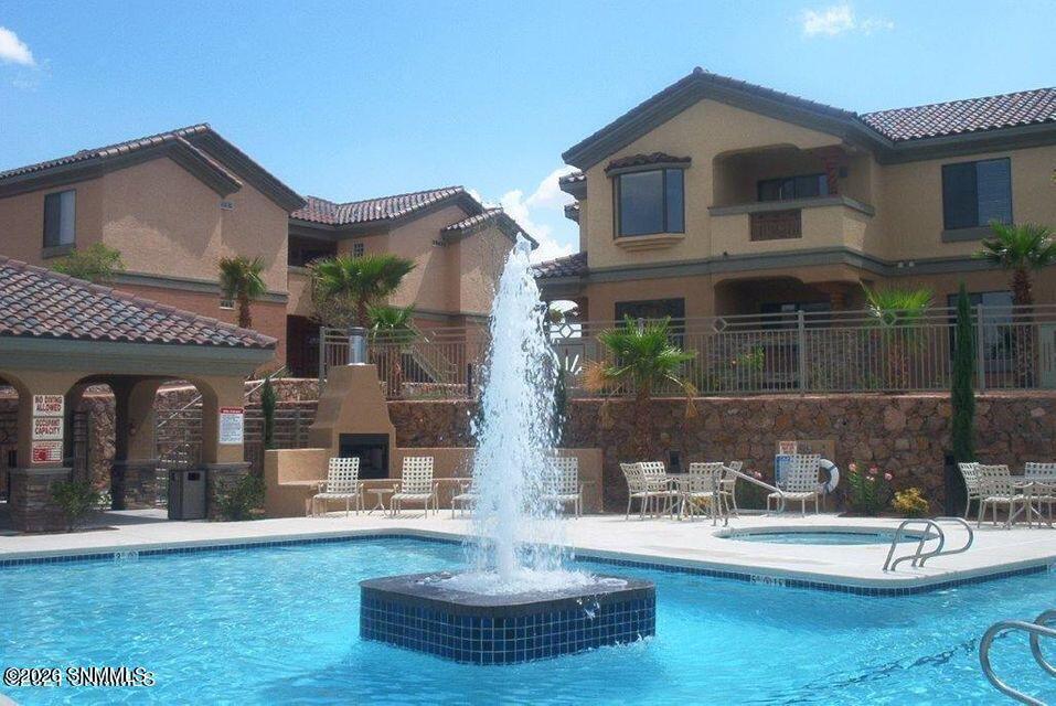 outdoor pool fountain