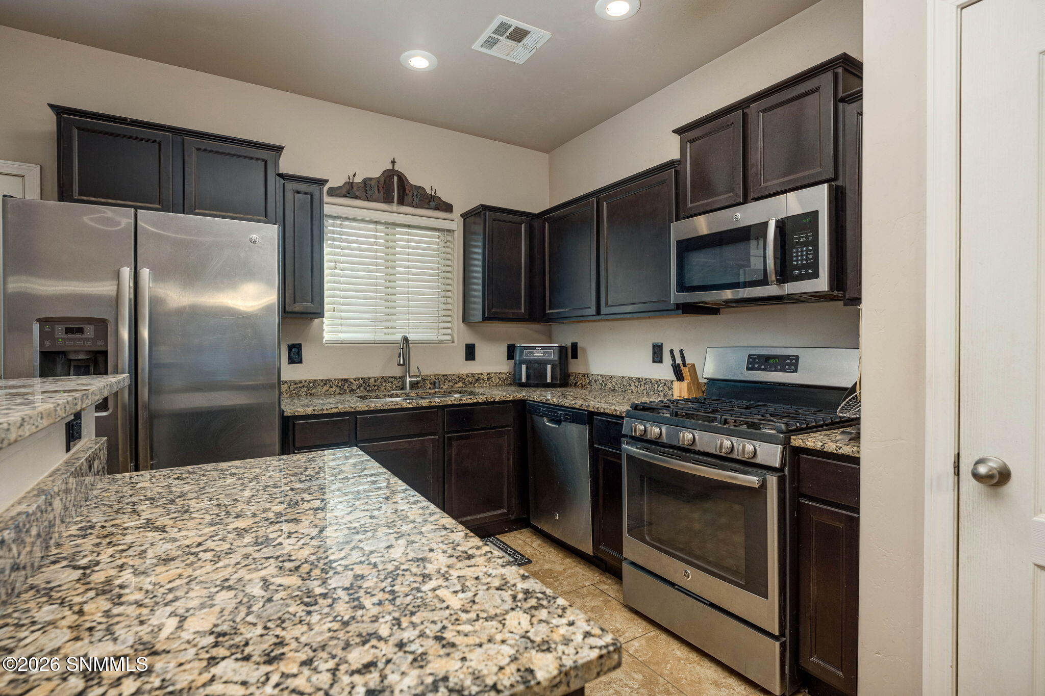 10-web-or-mls-Snappin Homes (Borroughs28