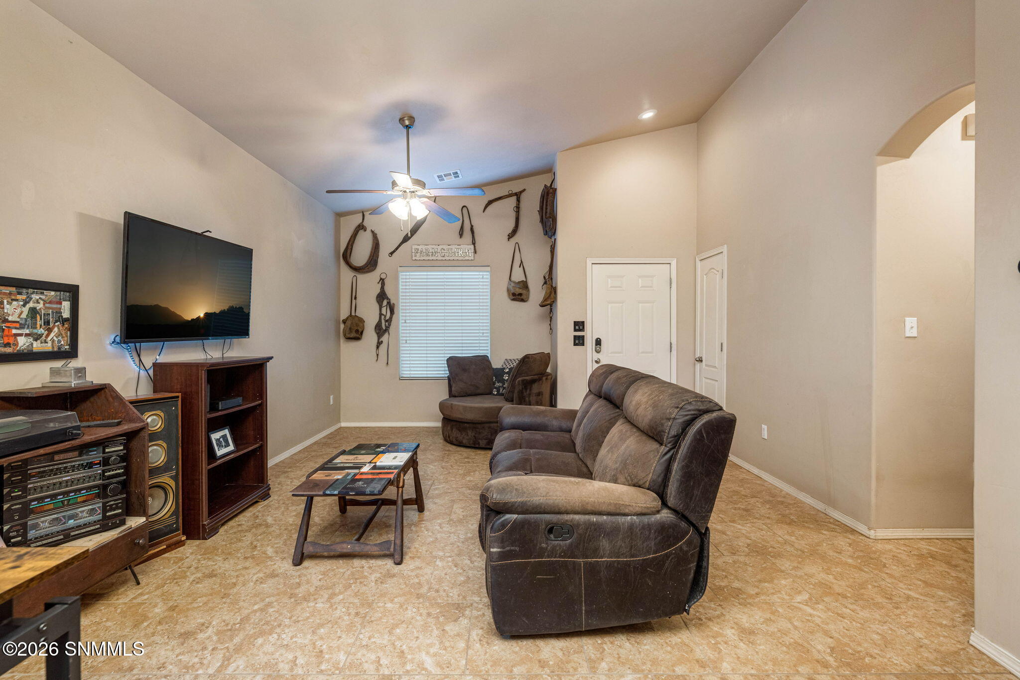 7-web-or-mls-Snappin Homes (Borroughs286