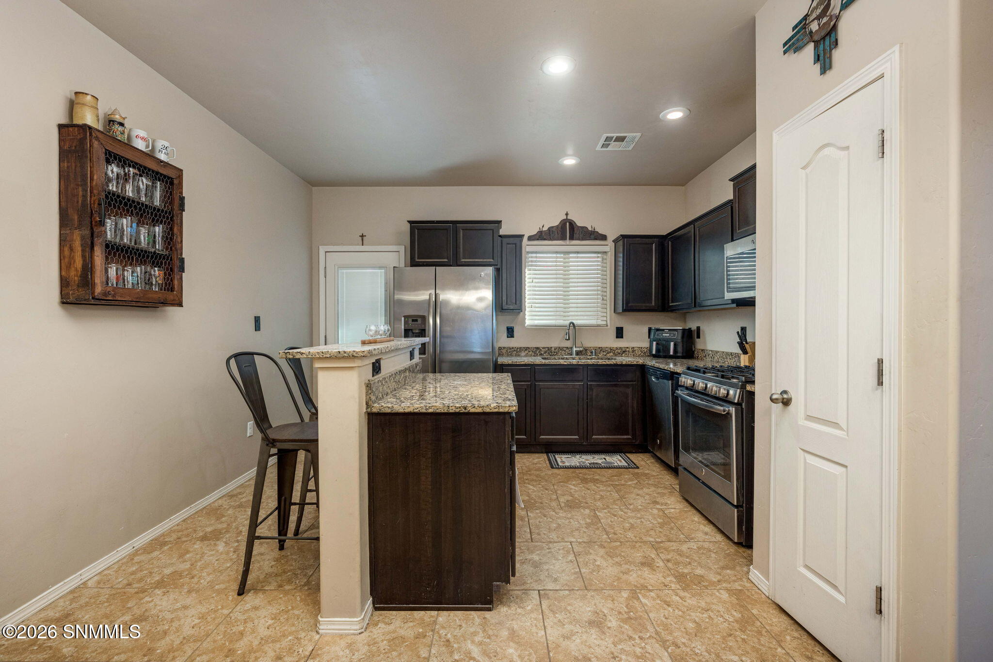 9-web-or-mls-Snappin Homes (Borroughs286