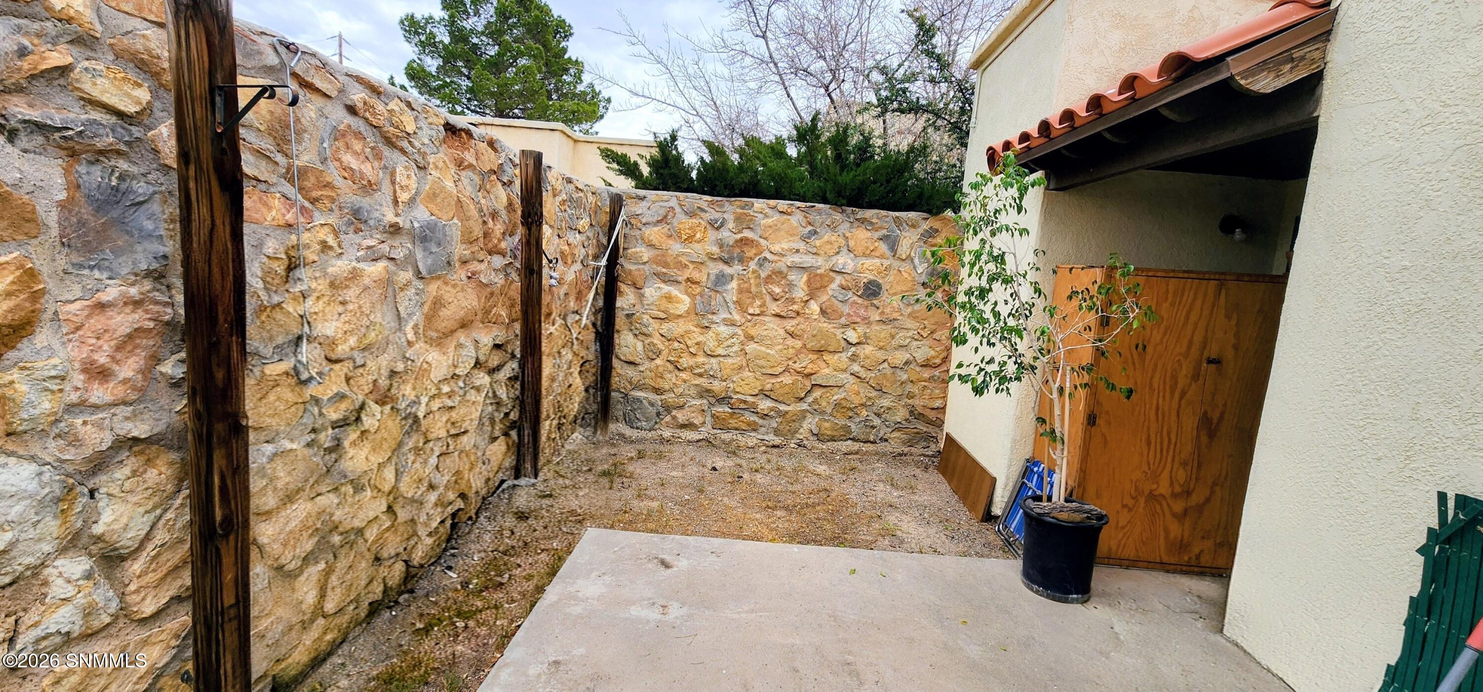 2930 Claude Dove Backyard