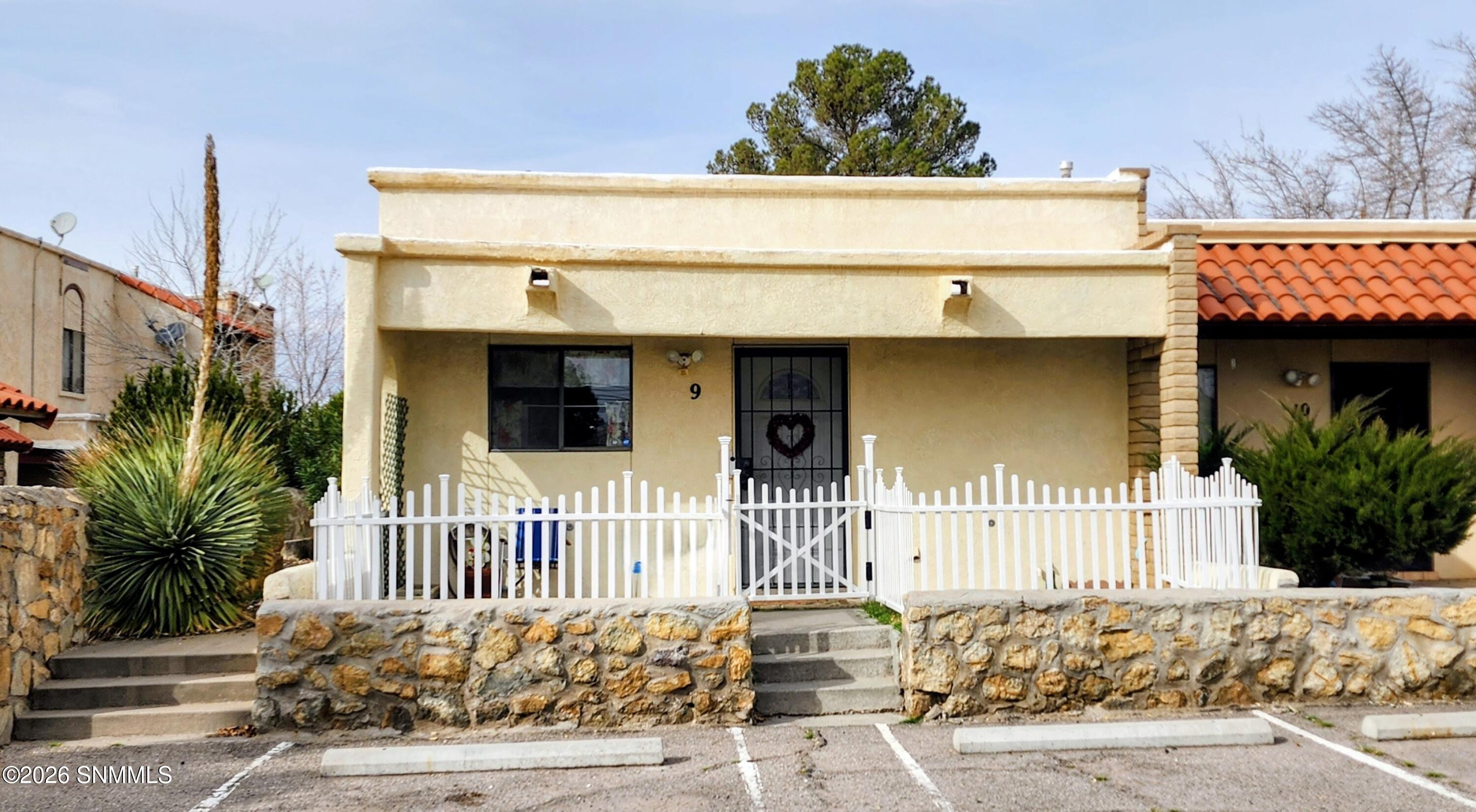 2930 Claude Dove Front