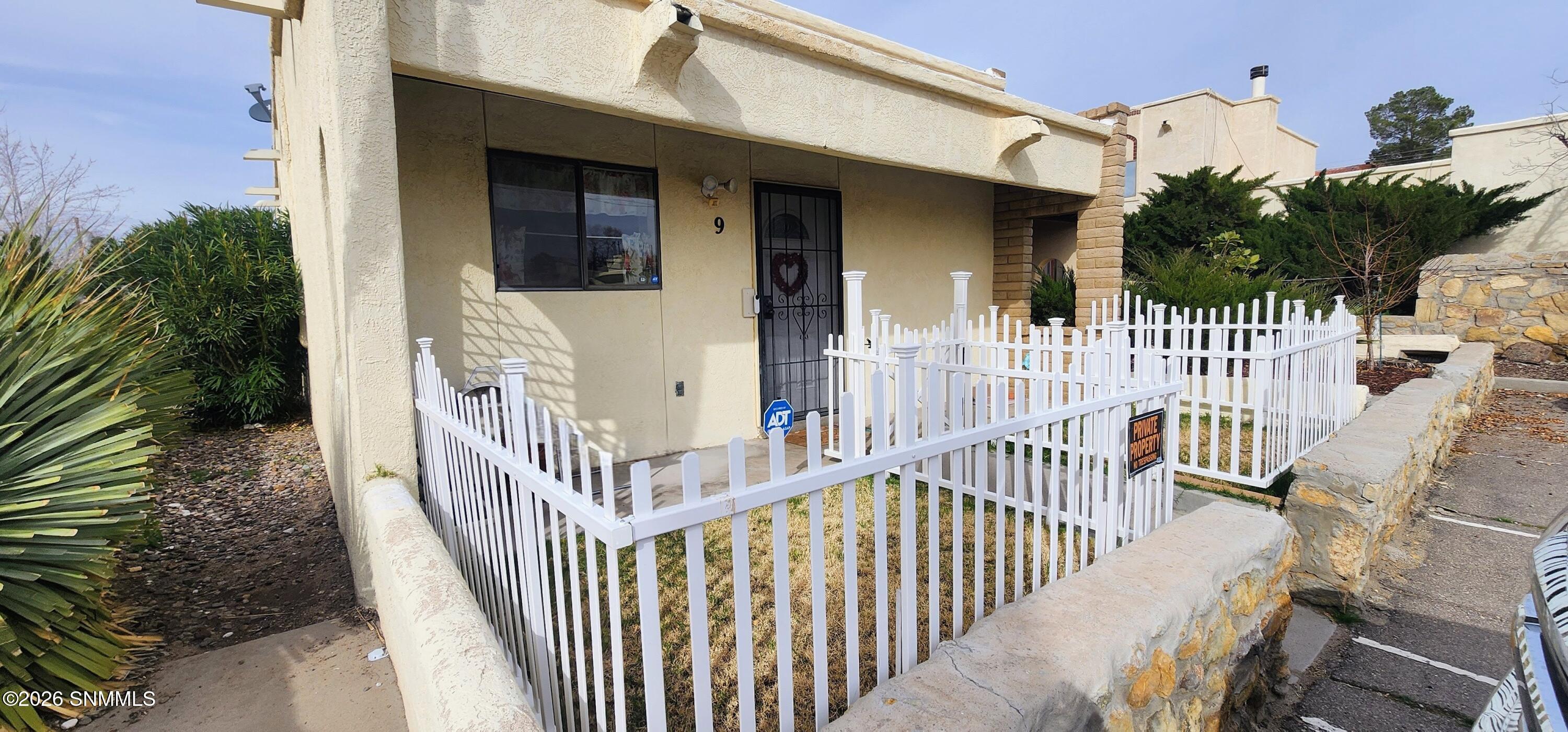 2930 Claude Dove Front