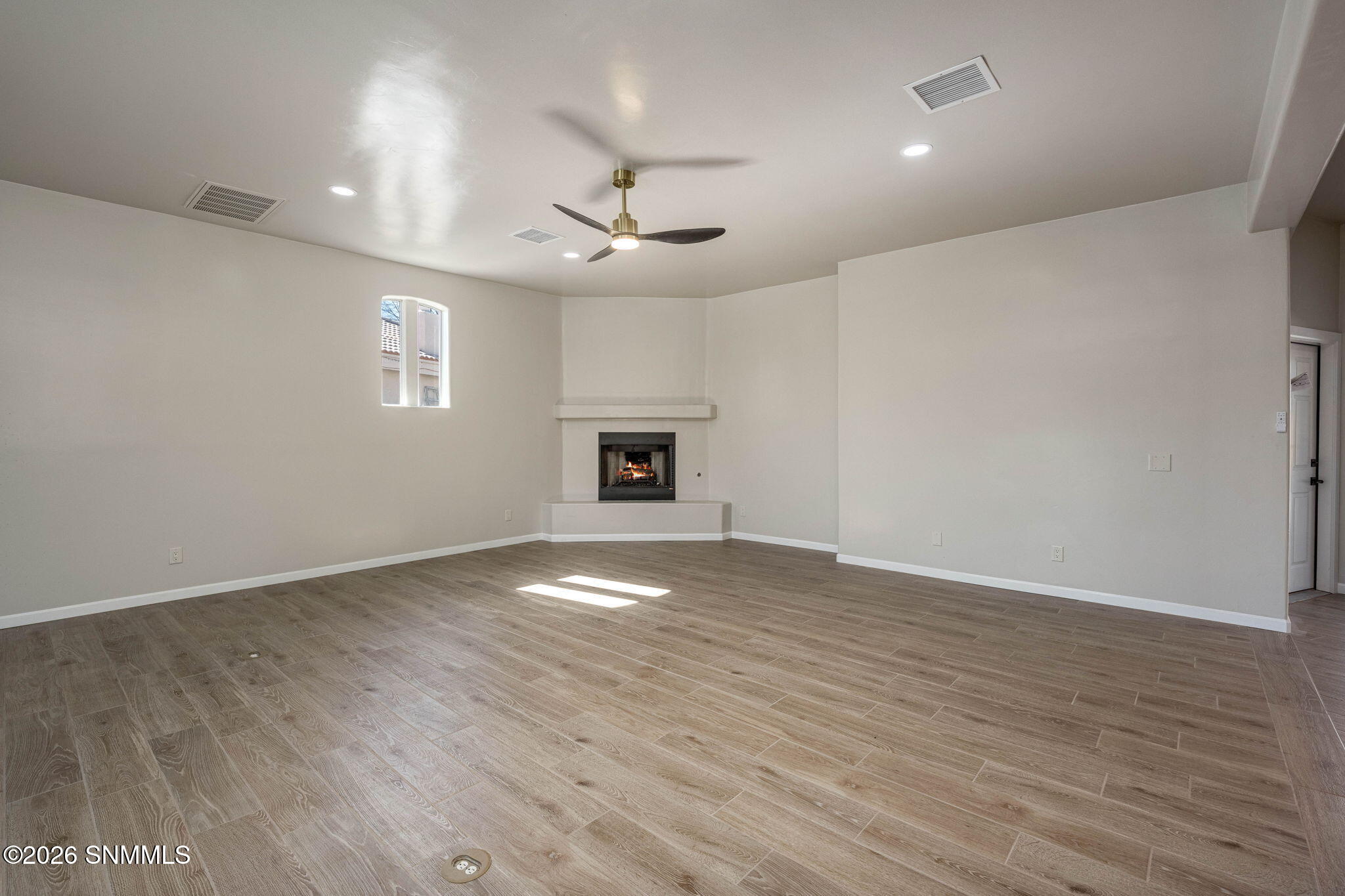 12-web-or-mls-Snappin Homes (ChalkMounta