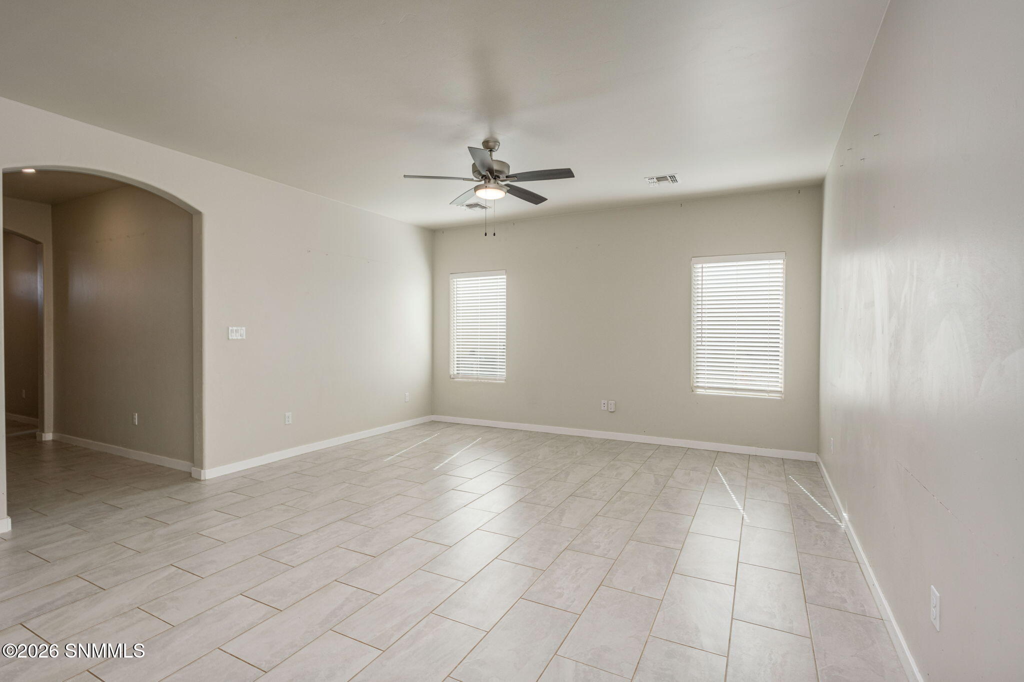 10-web-or-mls-Snappin Homes (Vega6941)-1