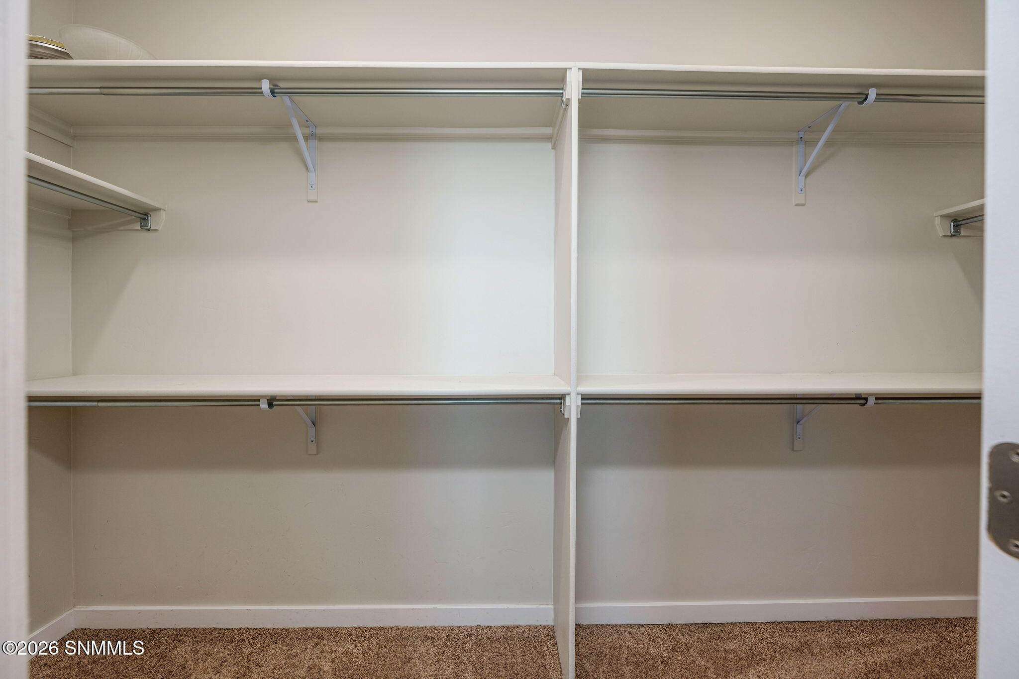 22-web-or-mls-Snappin Homes (Vega6941)-2