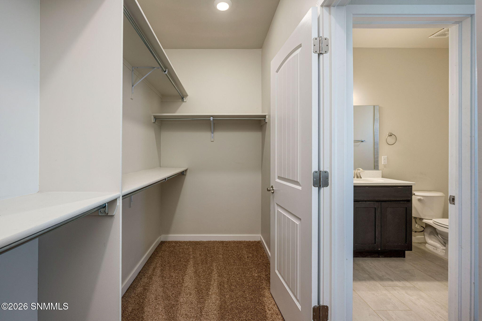 23-web-or-mls-Snappin Homes (Vega6941)-2