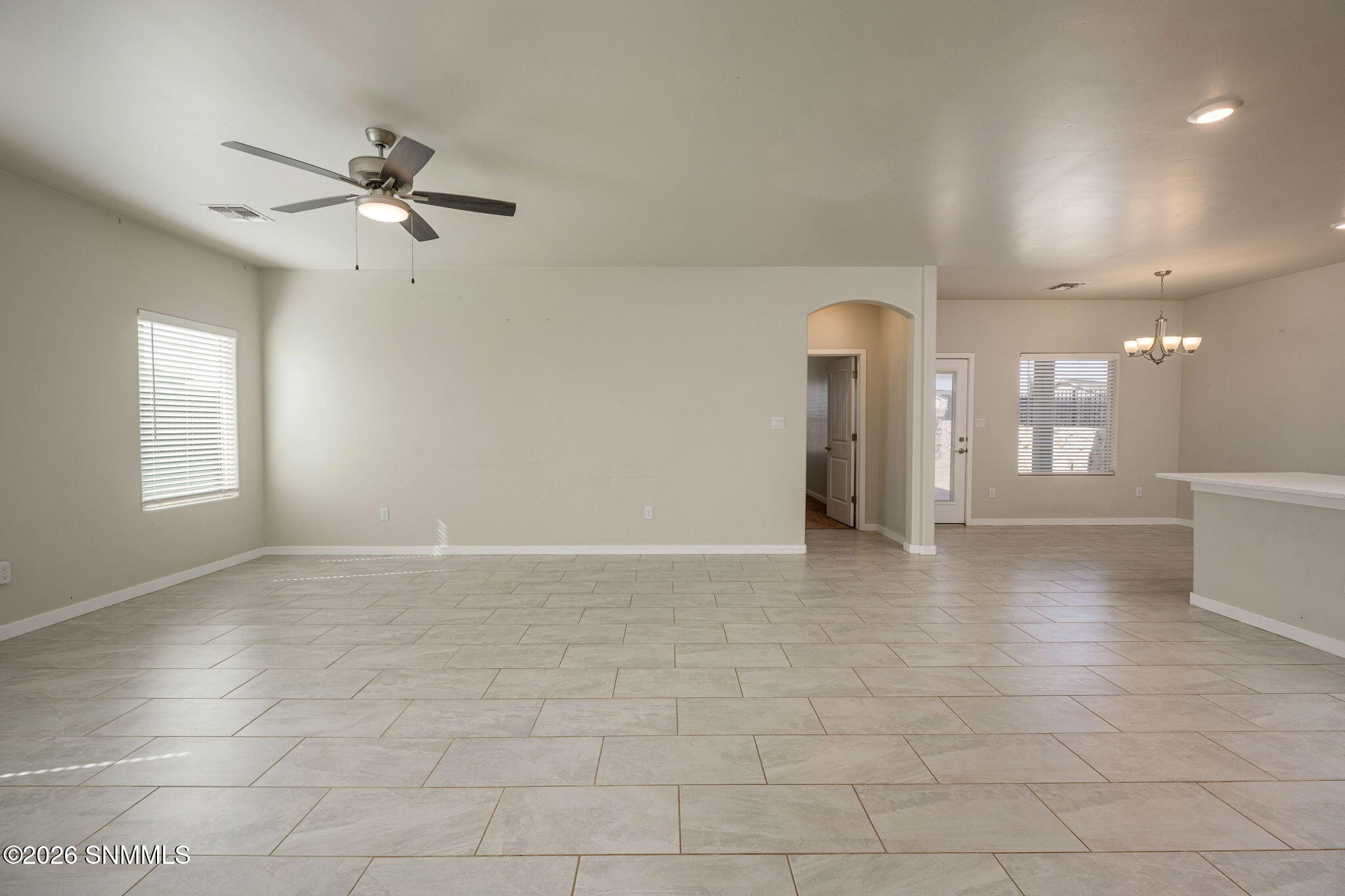 7-web-or-mls-Snappin Homes (Vega6941)-7