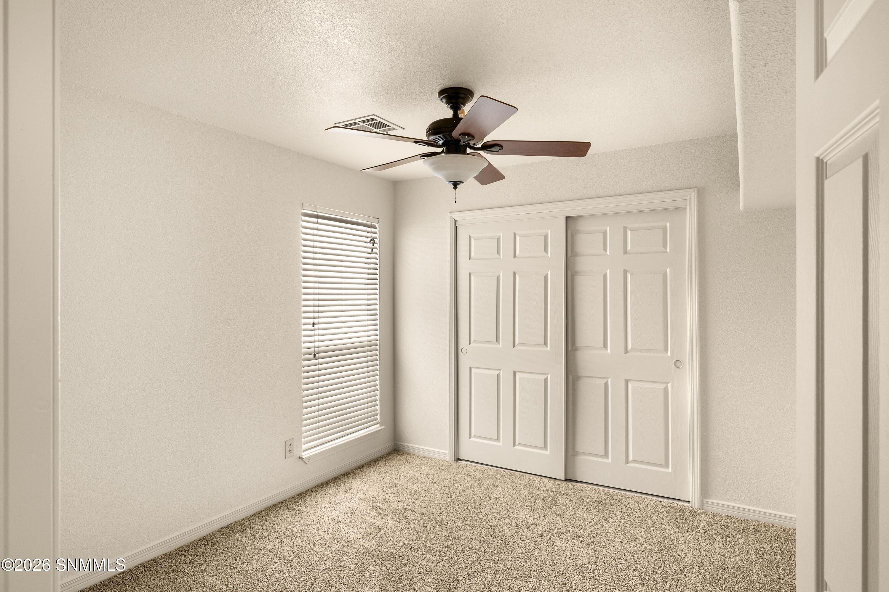 4701-Rio-Vista-MLS-Camera-Guy-20