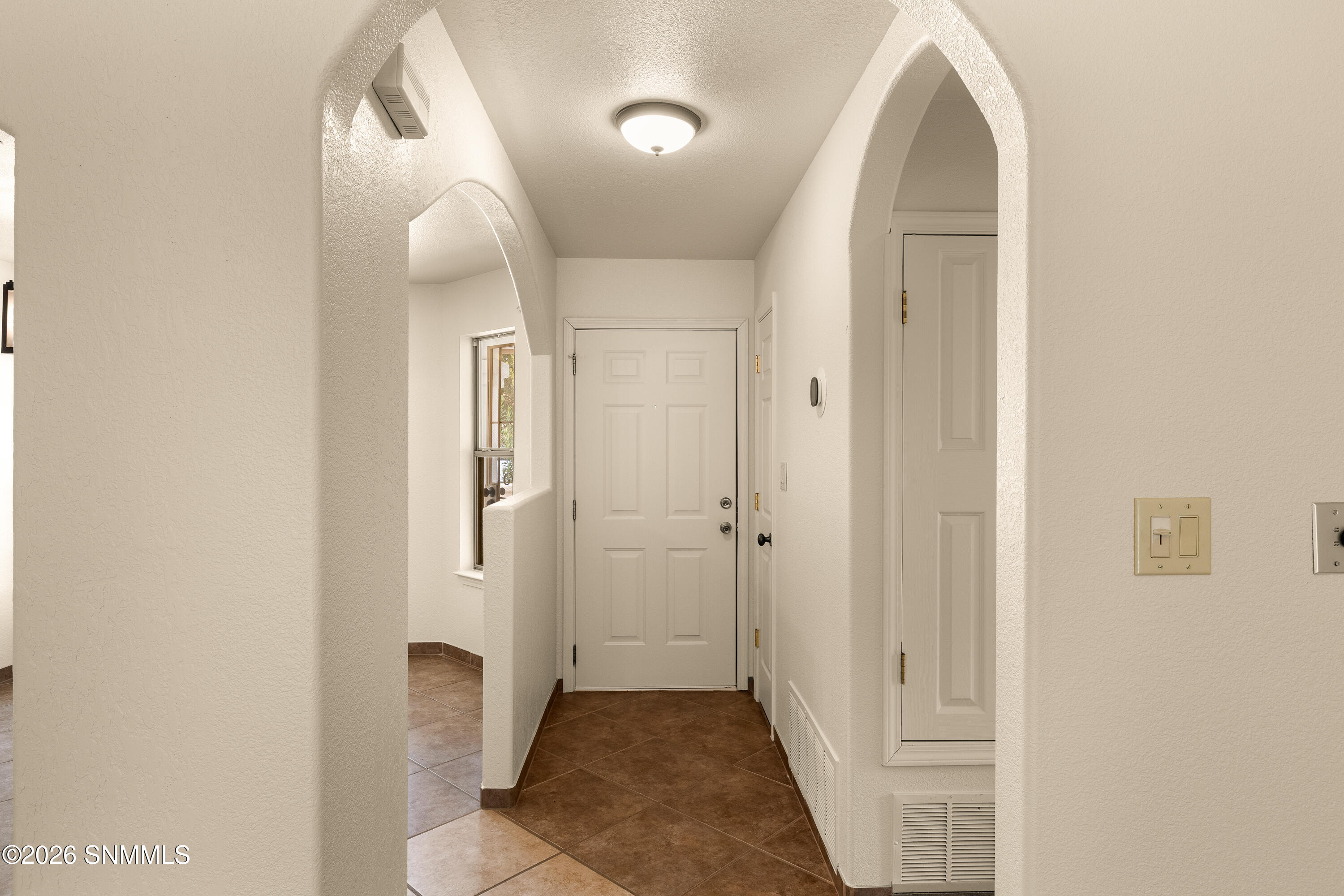 4701-Rio-Vista-MLS-Camera-Guy-5